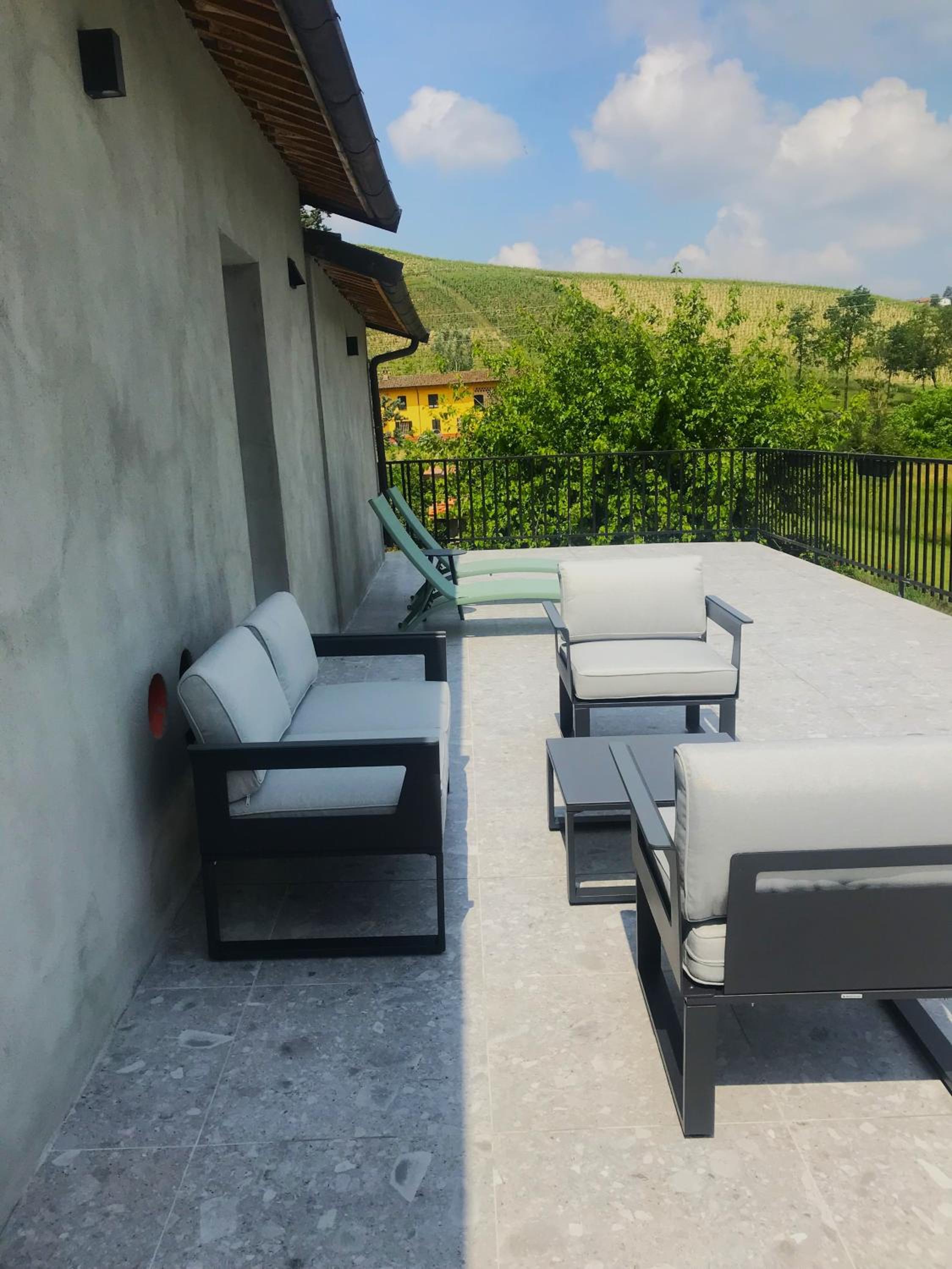 Deluxe Double Room with Balcony photo 2