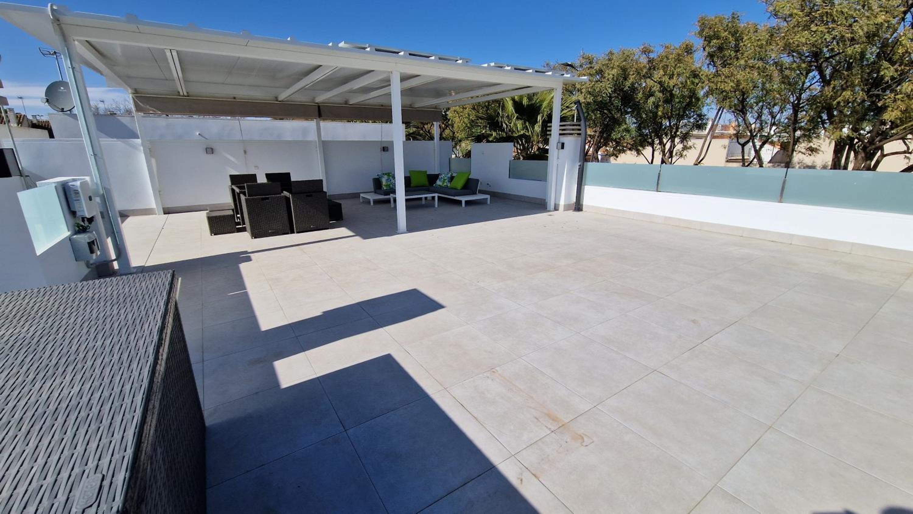 Three-Bedroom Villa photo 3