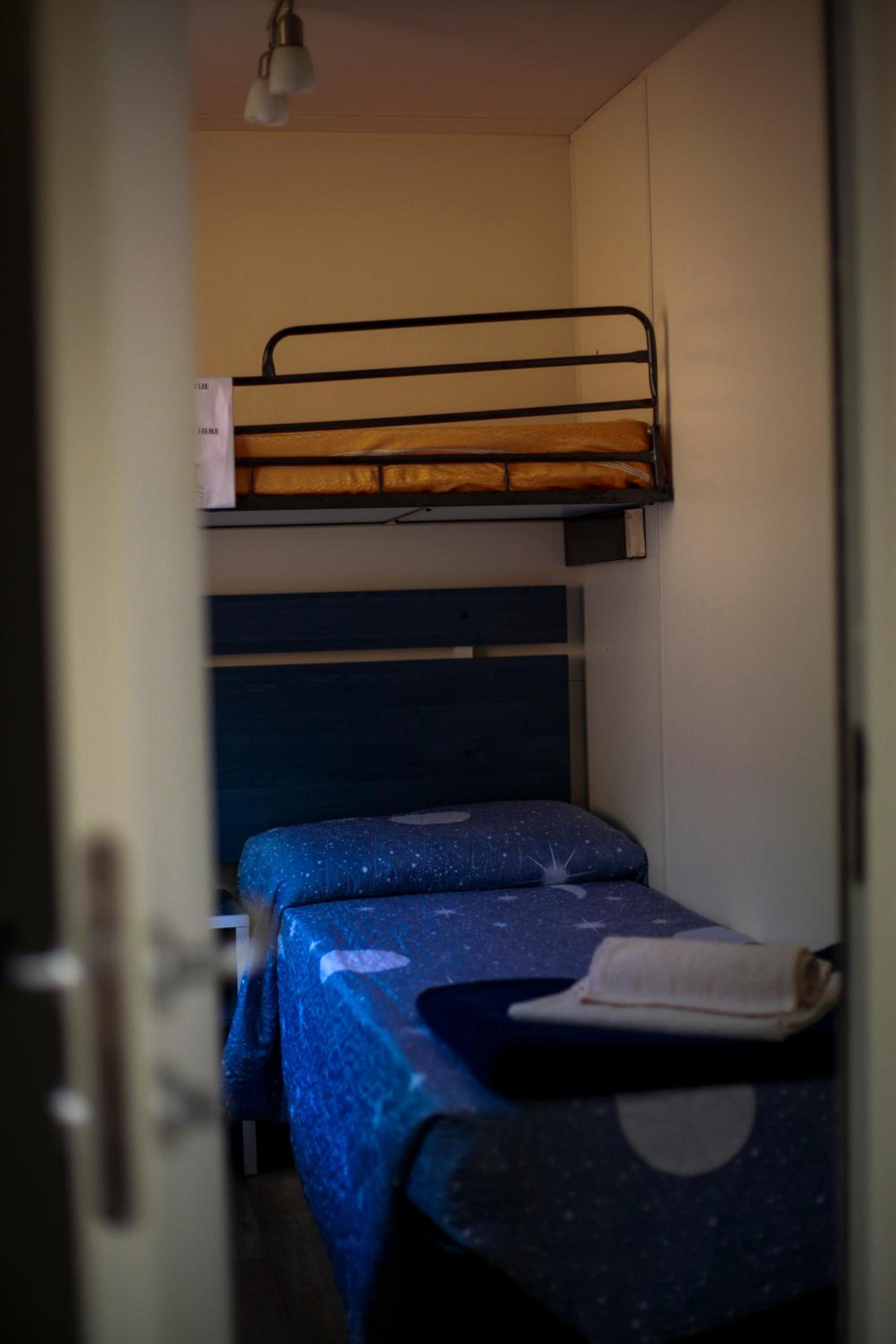 Mobile Home photo 1
