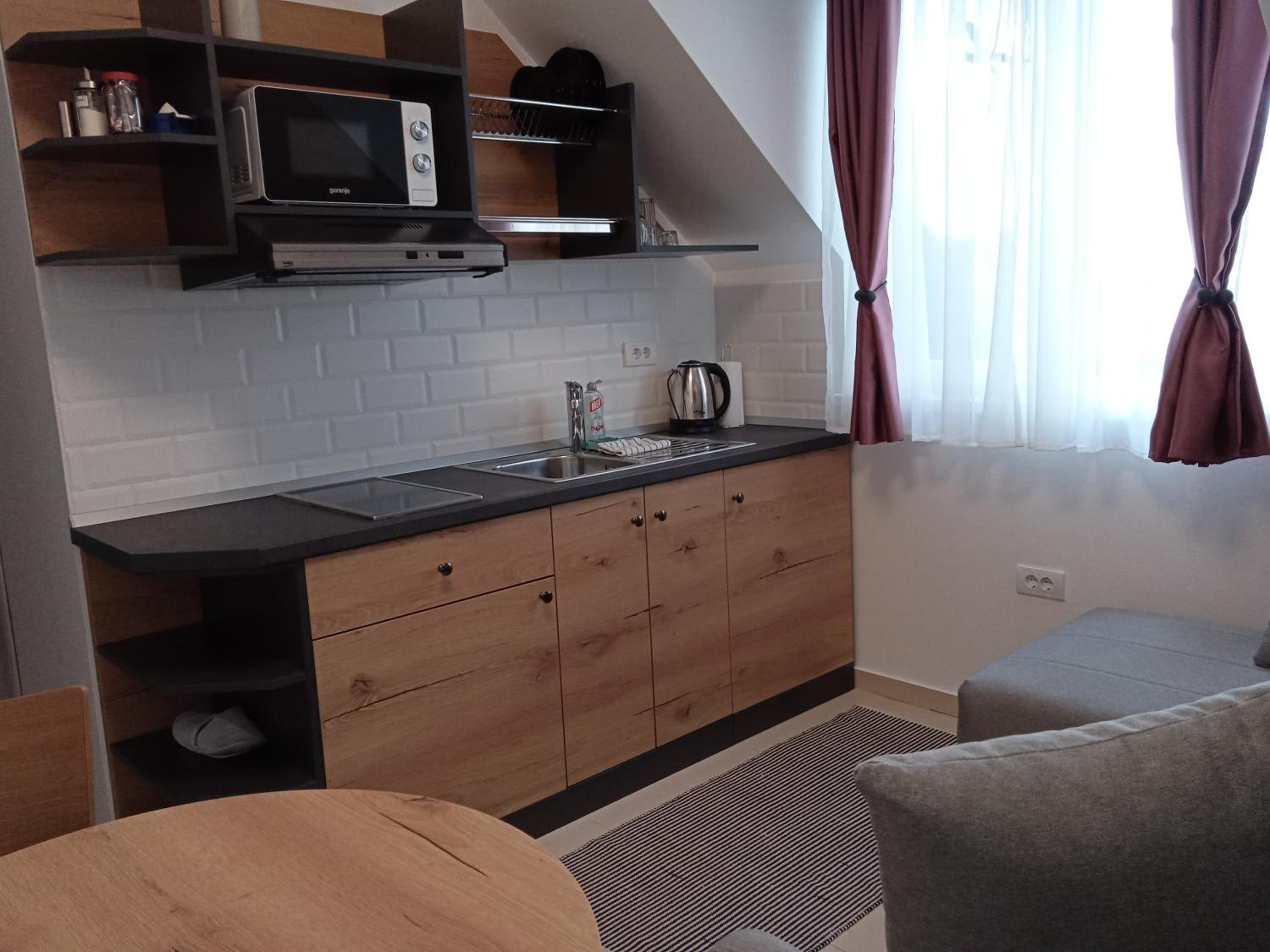 One-Bedroom Apartment - Photo 13