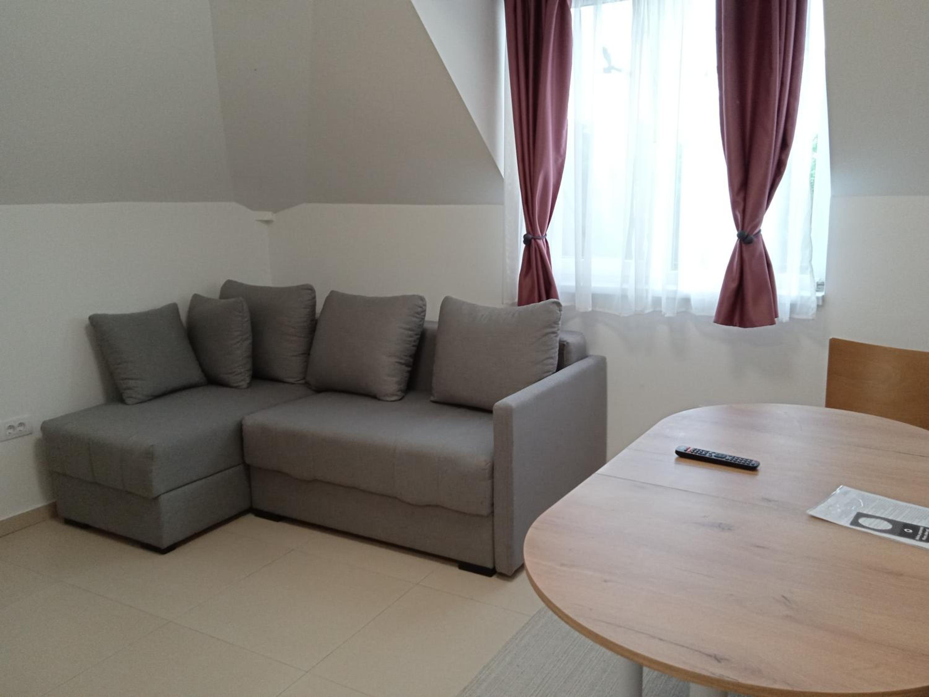 One-Bedroom Apartment - Photo 14
