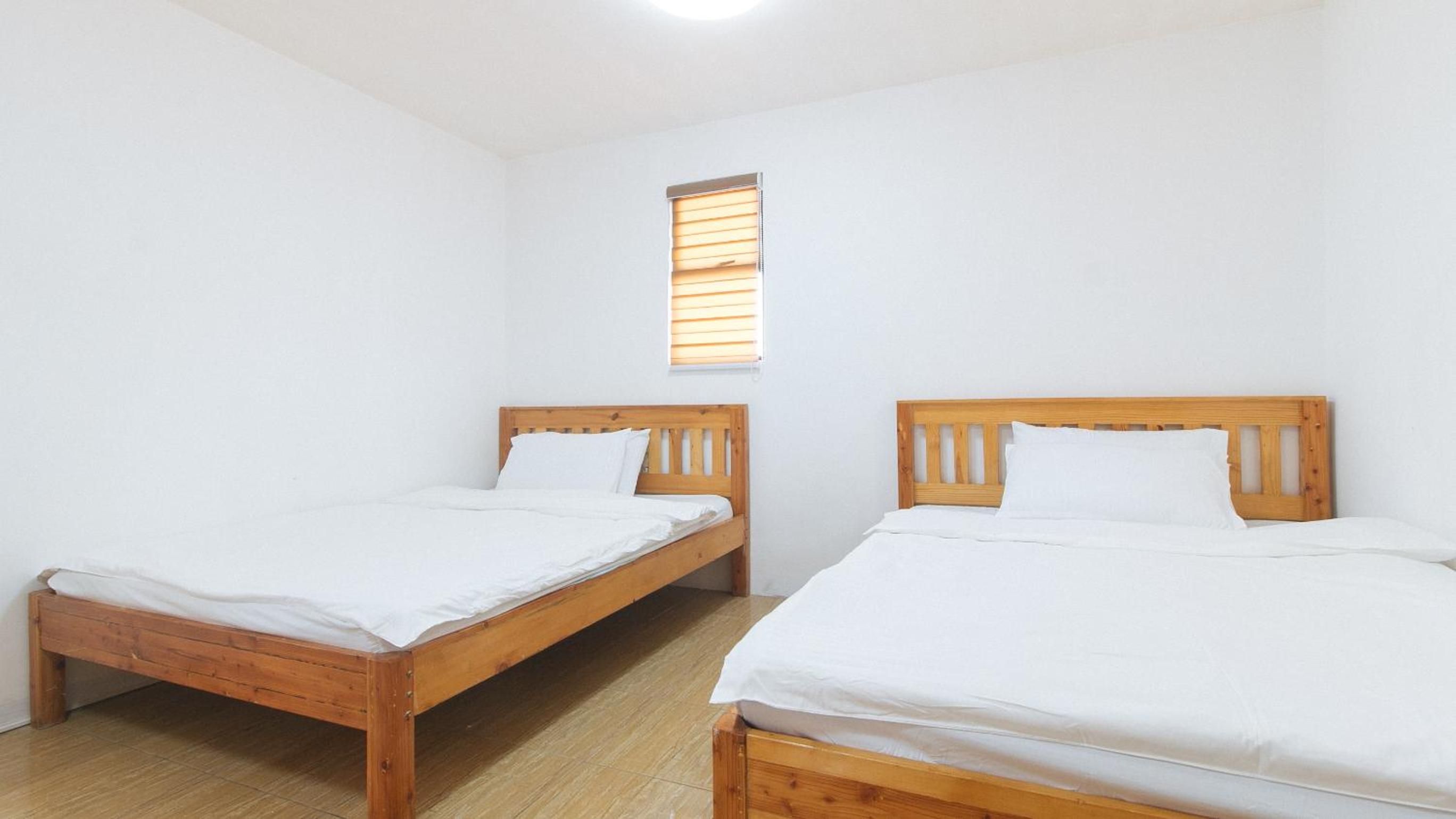 Quadruple Room - Photo 9