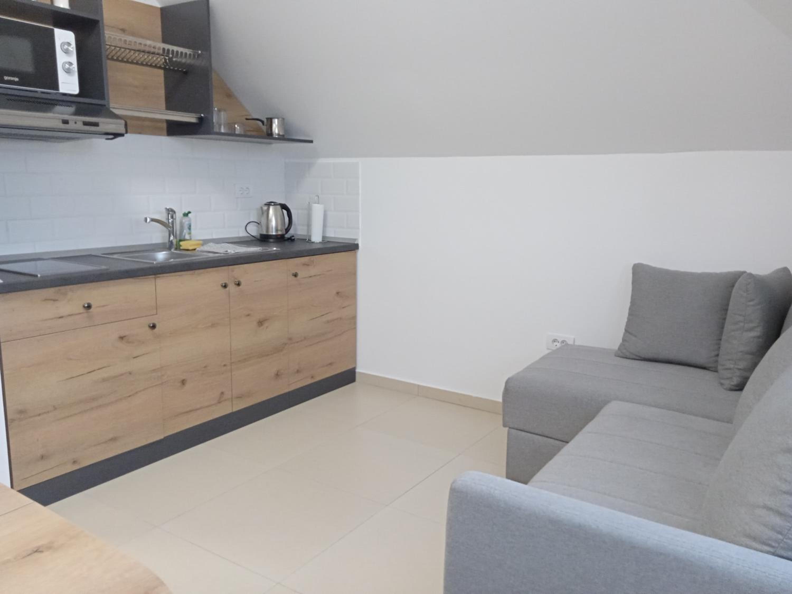 One-Bedroom Apartment - Photo 15
