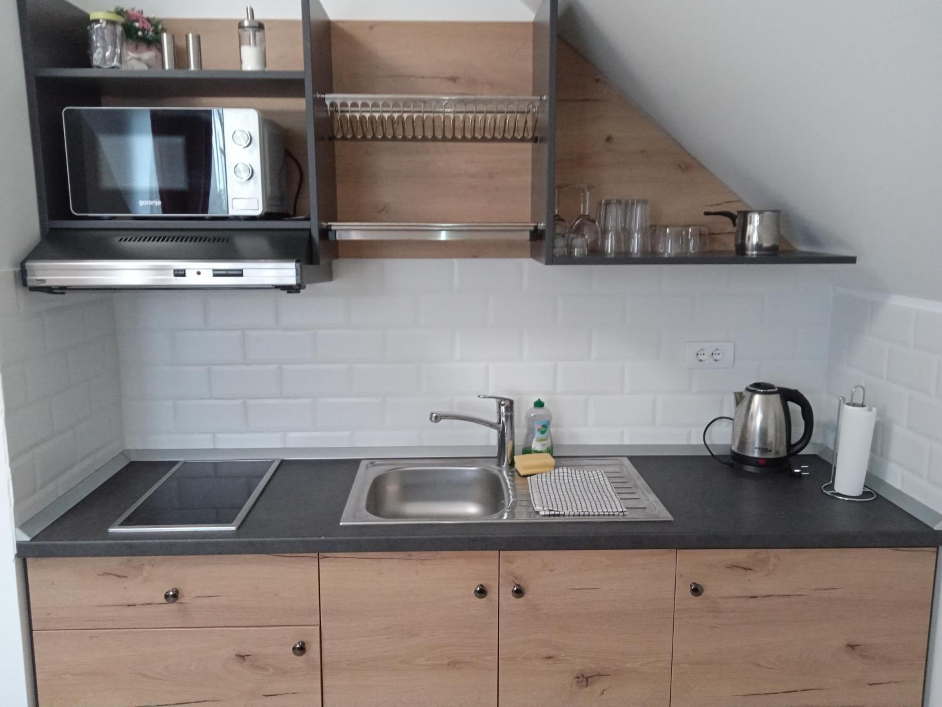 One-Bedroom Apartment - Photo 16