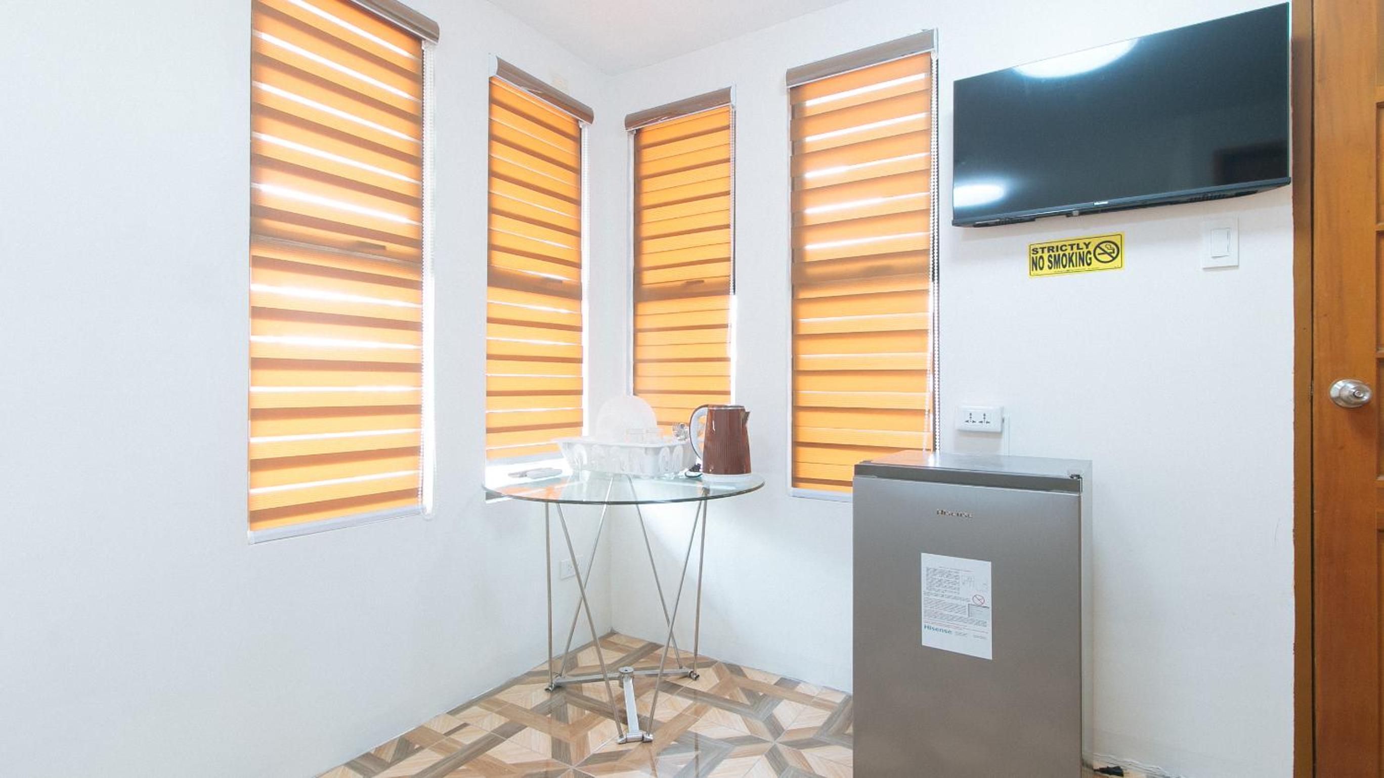 Standard Double Room - Photo 7