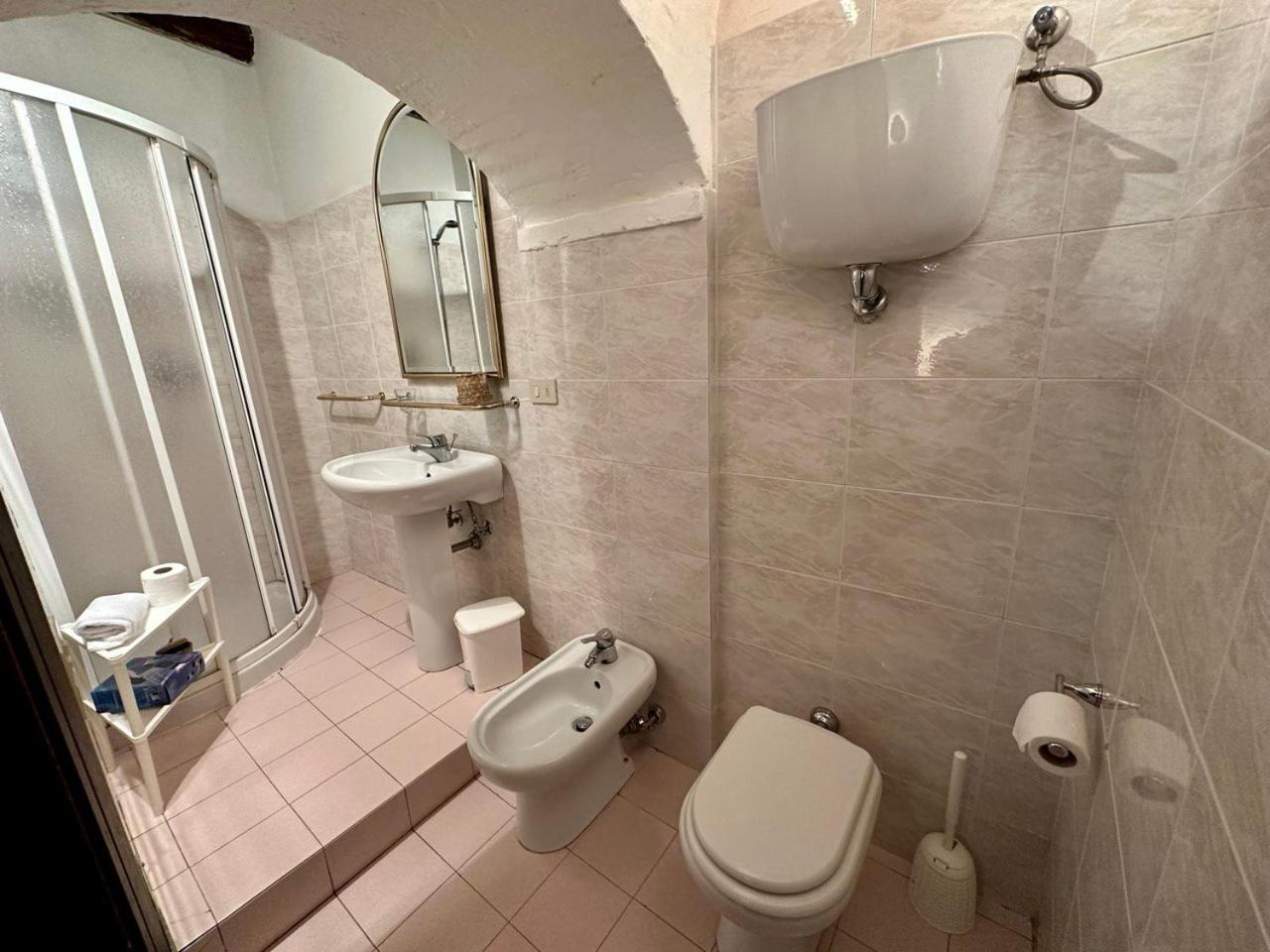 Studio Apartment photo 2