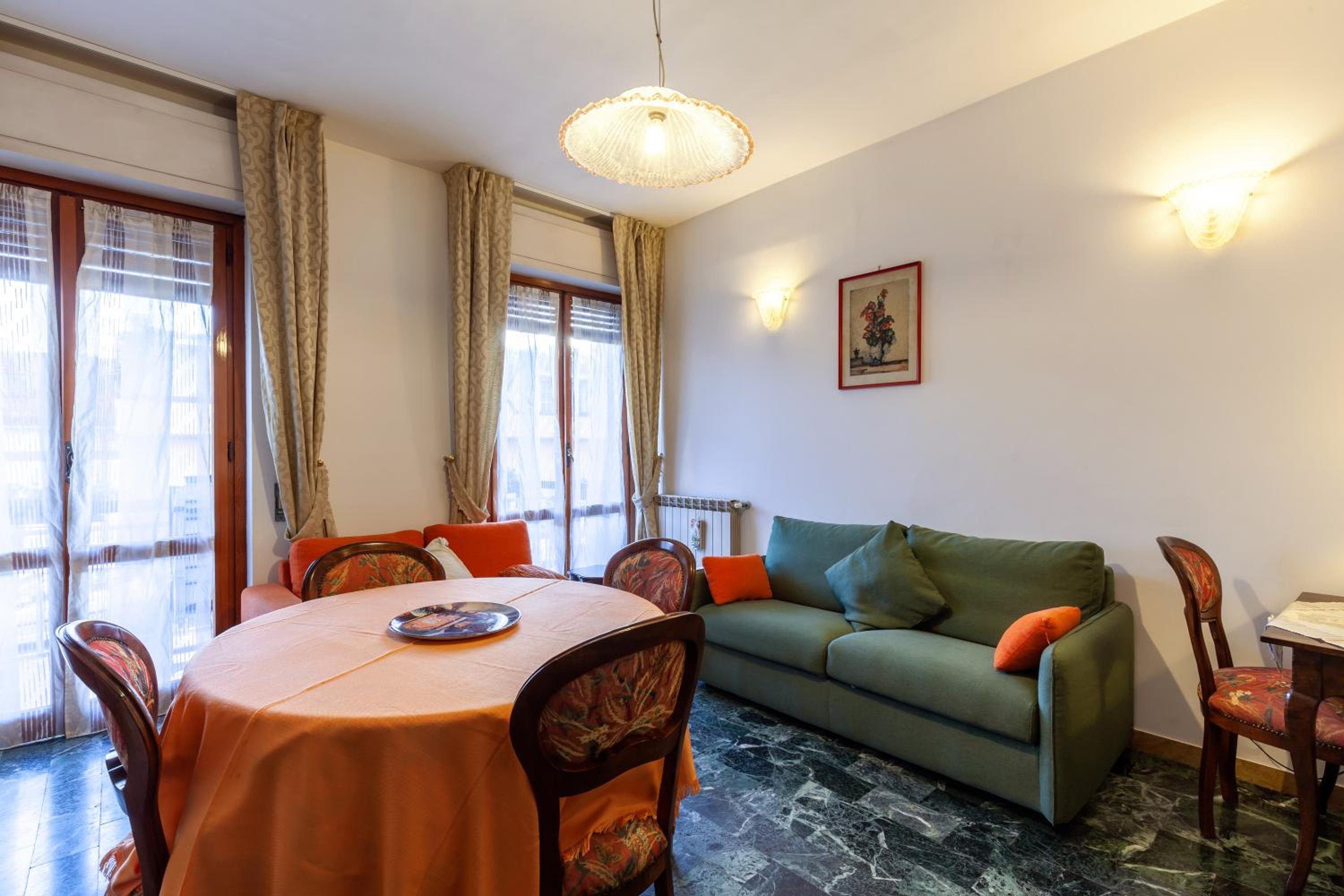 Two-Bedroom Deluxe Apartment with Balcony