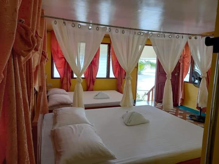 Villa - Beach Front - Photo 17