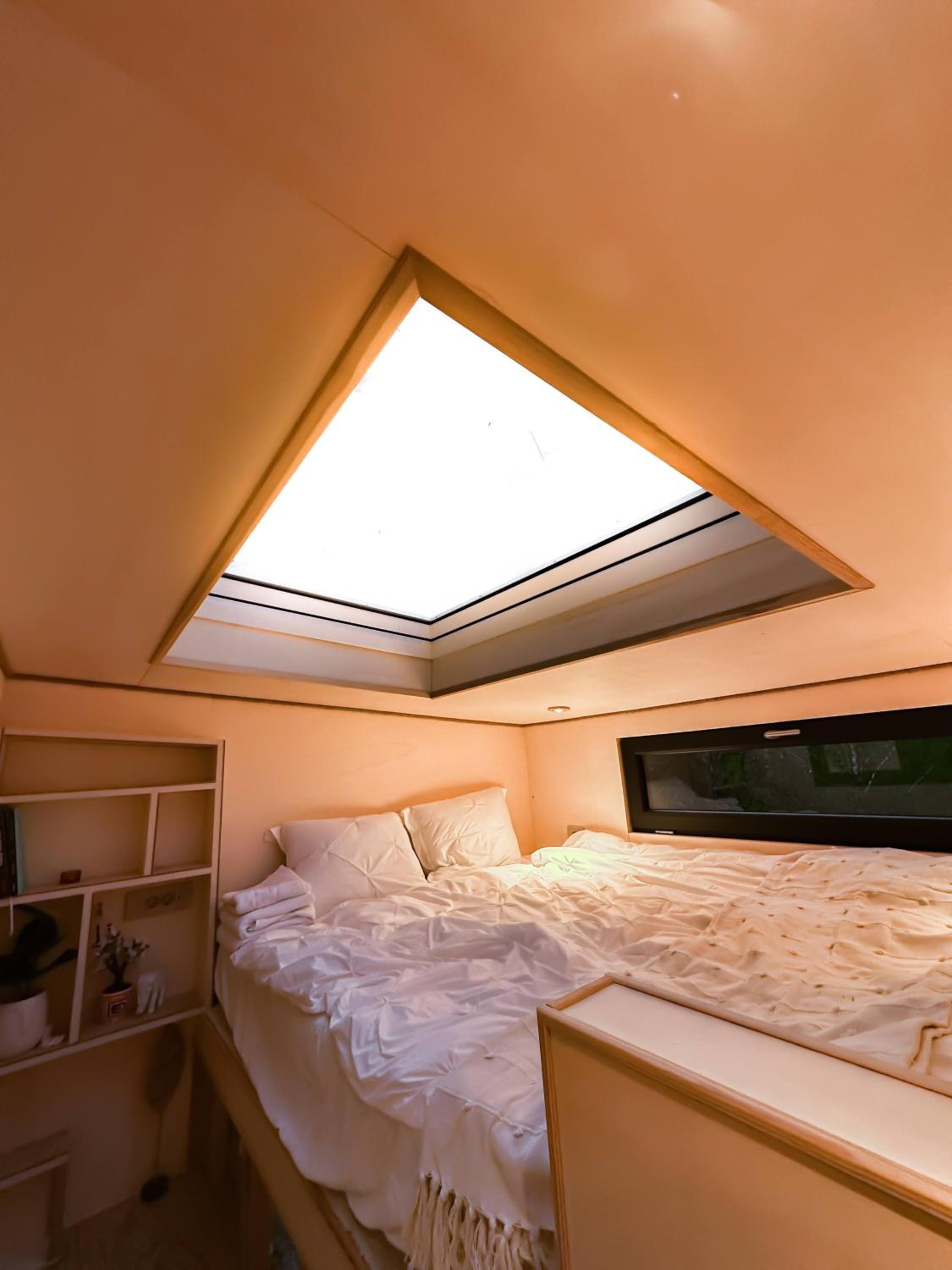 Mobile Home photo 1