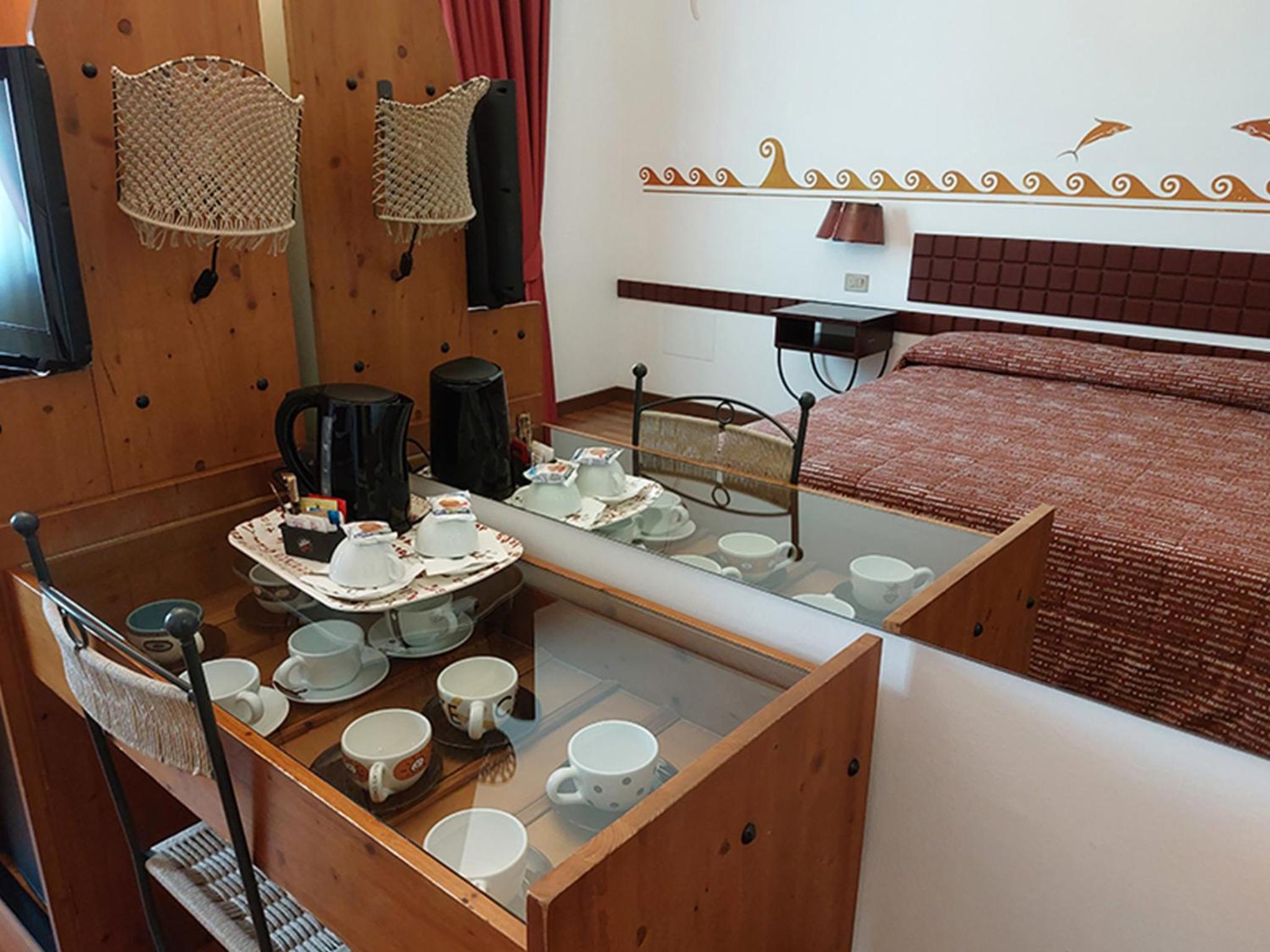 Double or Twin Room - Photo 8
