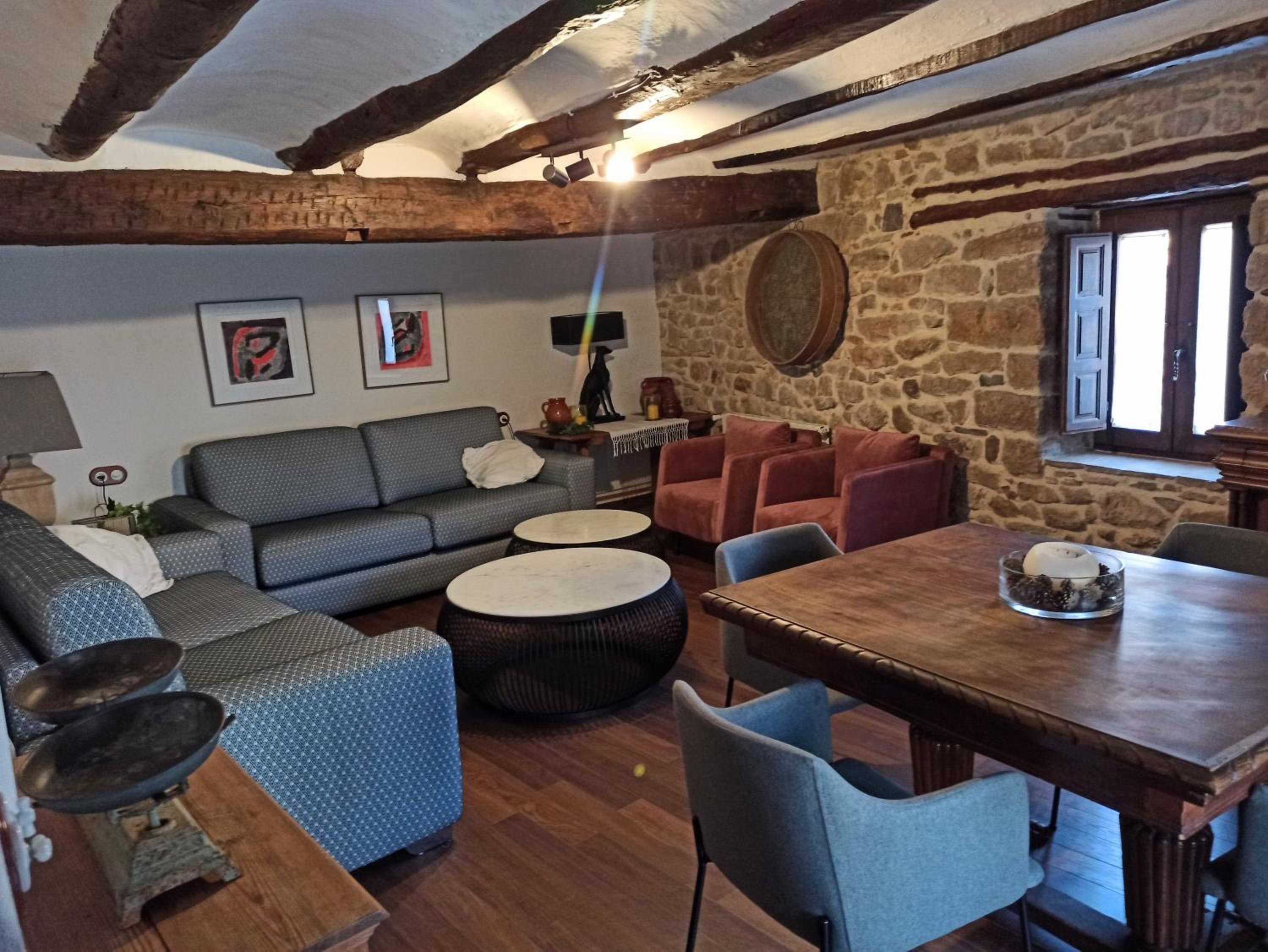 Casa de cuatro habitaciones