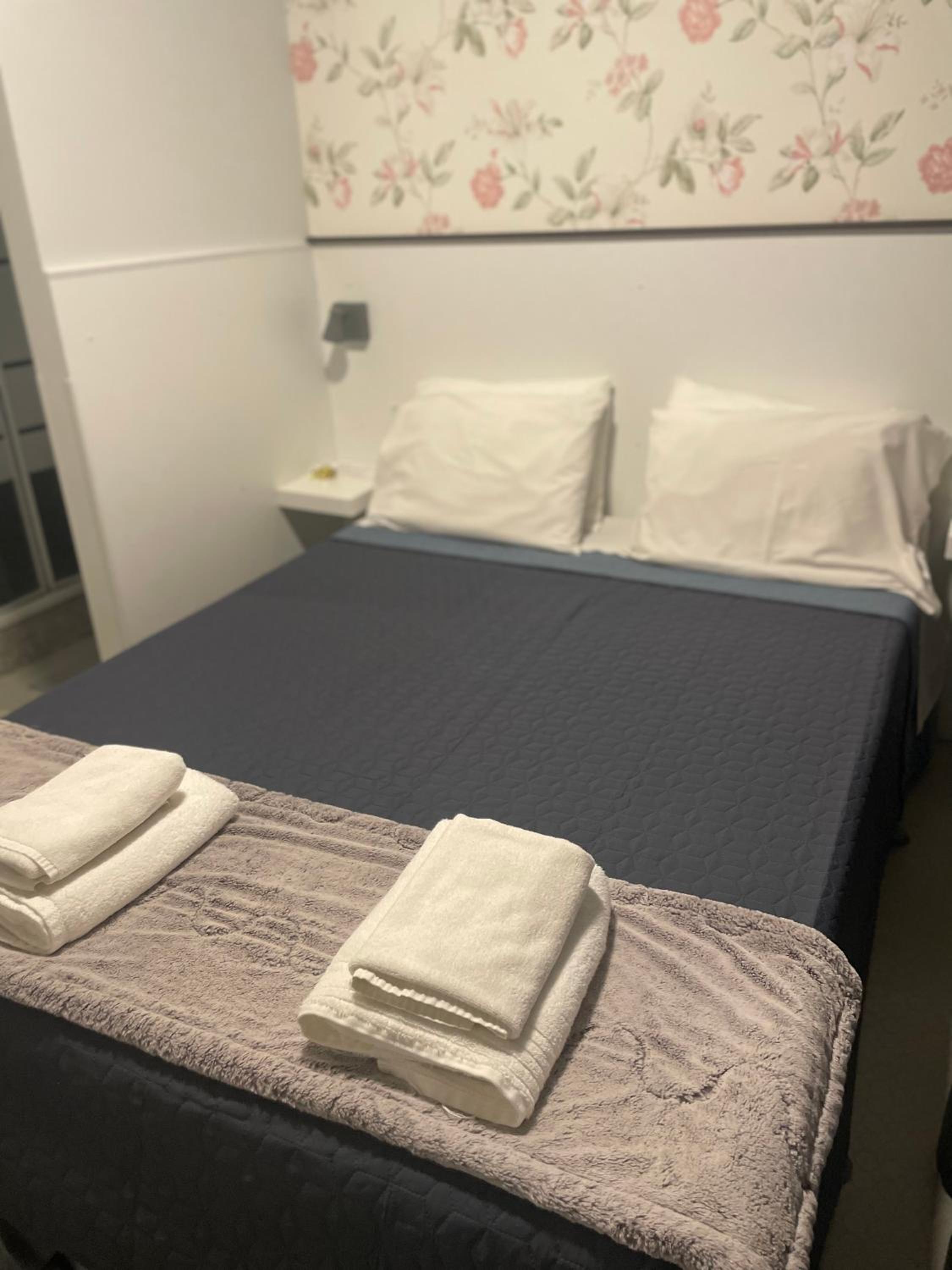 Comfort Triple Room with Shower - Photo 1