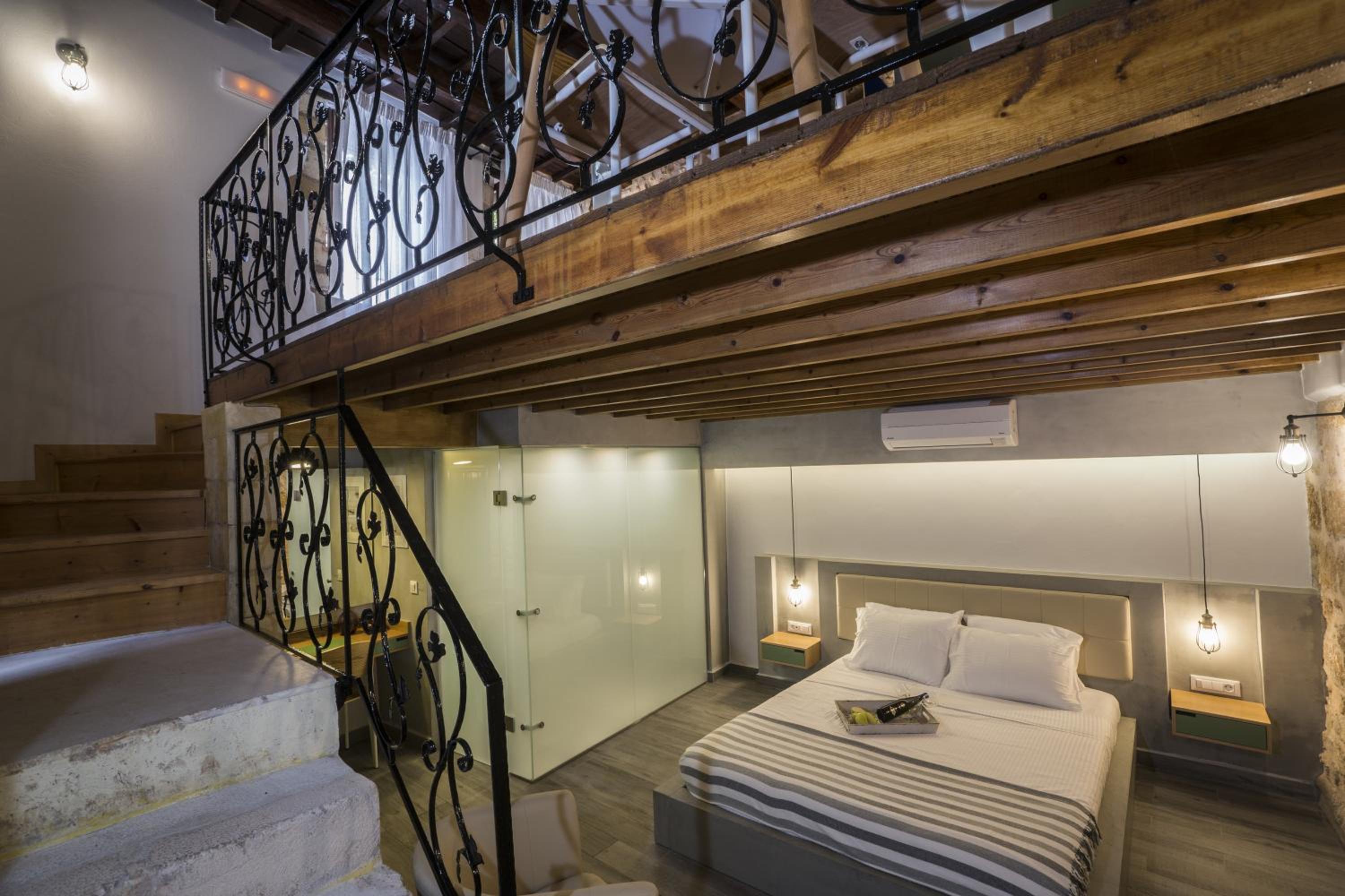 Apartment - Split Level