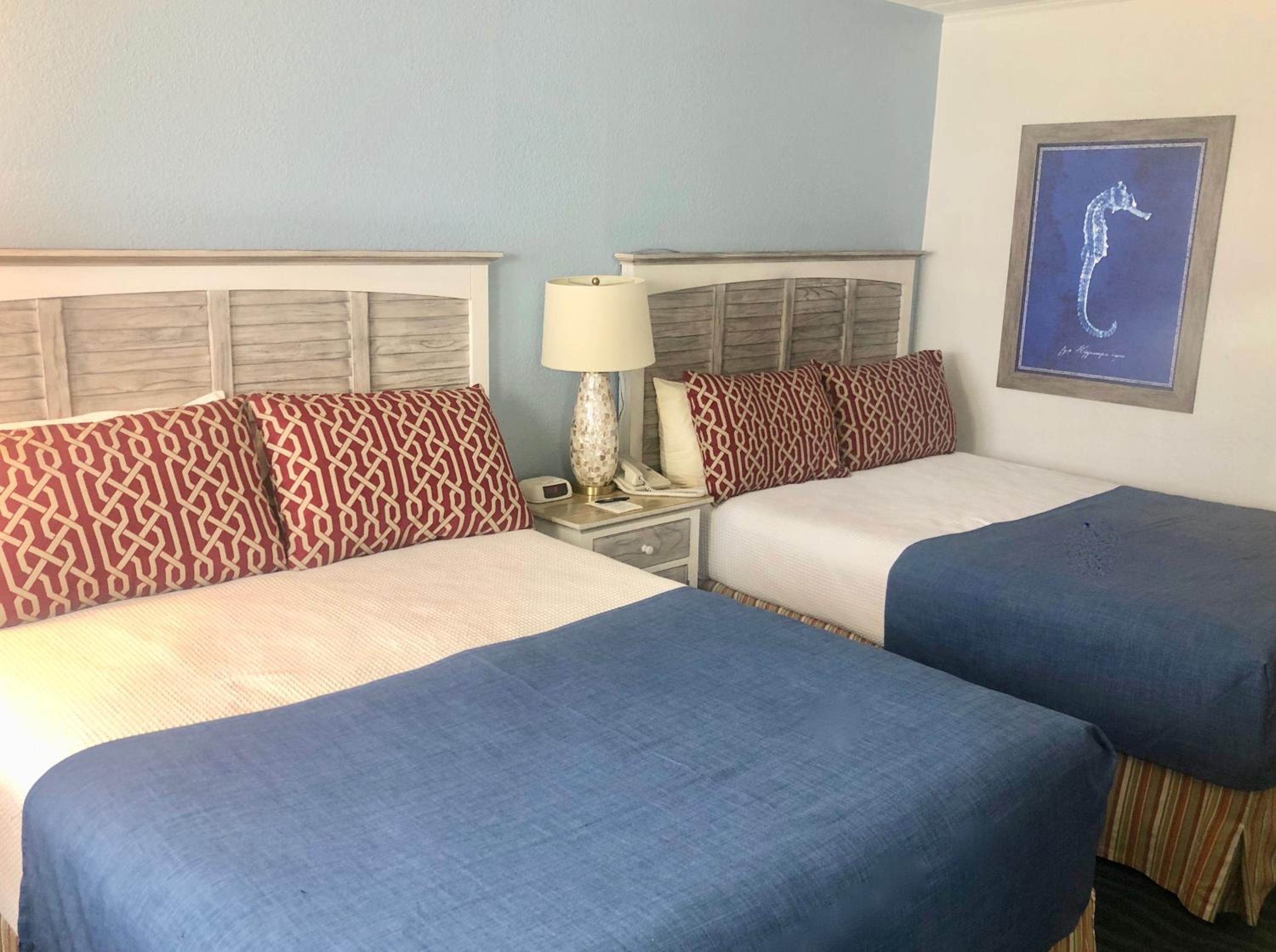 Queen Room with Pool View photo 1