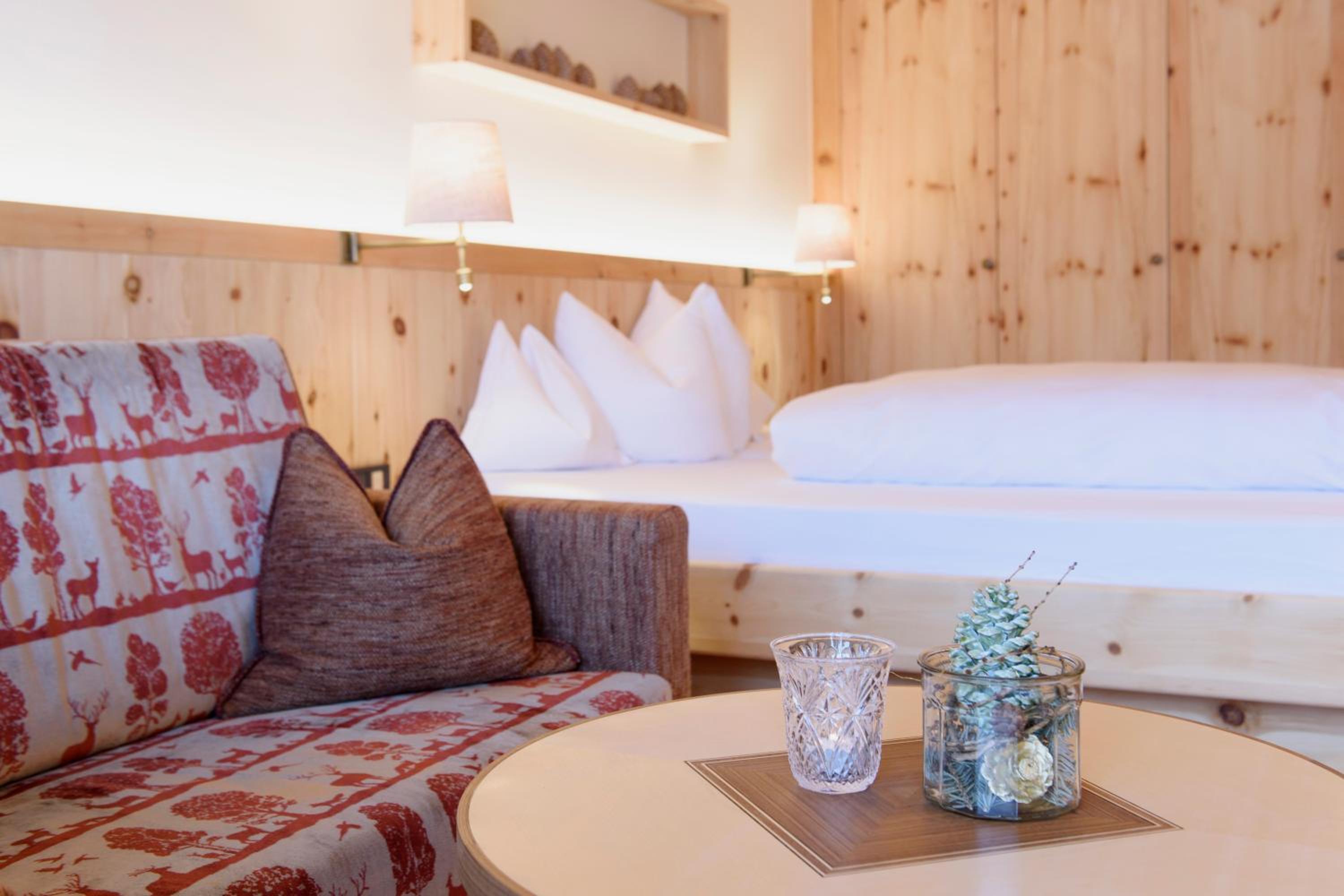 Double Room with Mountain View - Photo 2