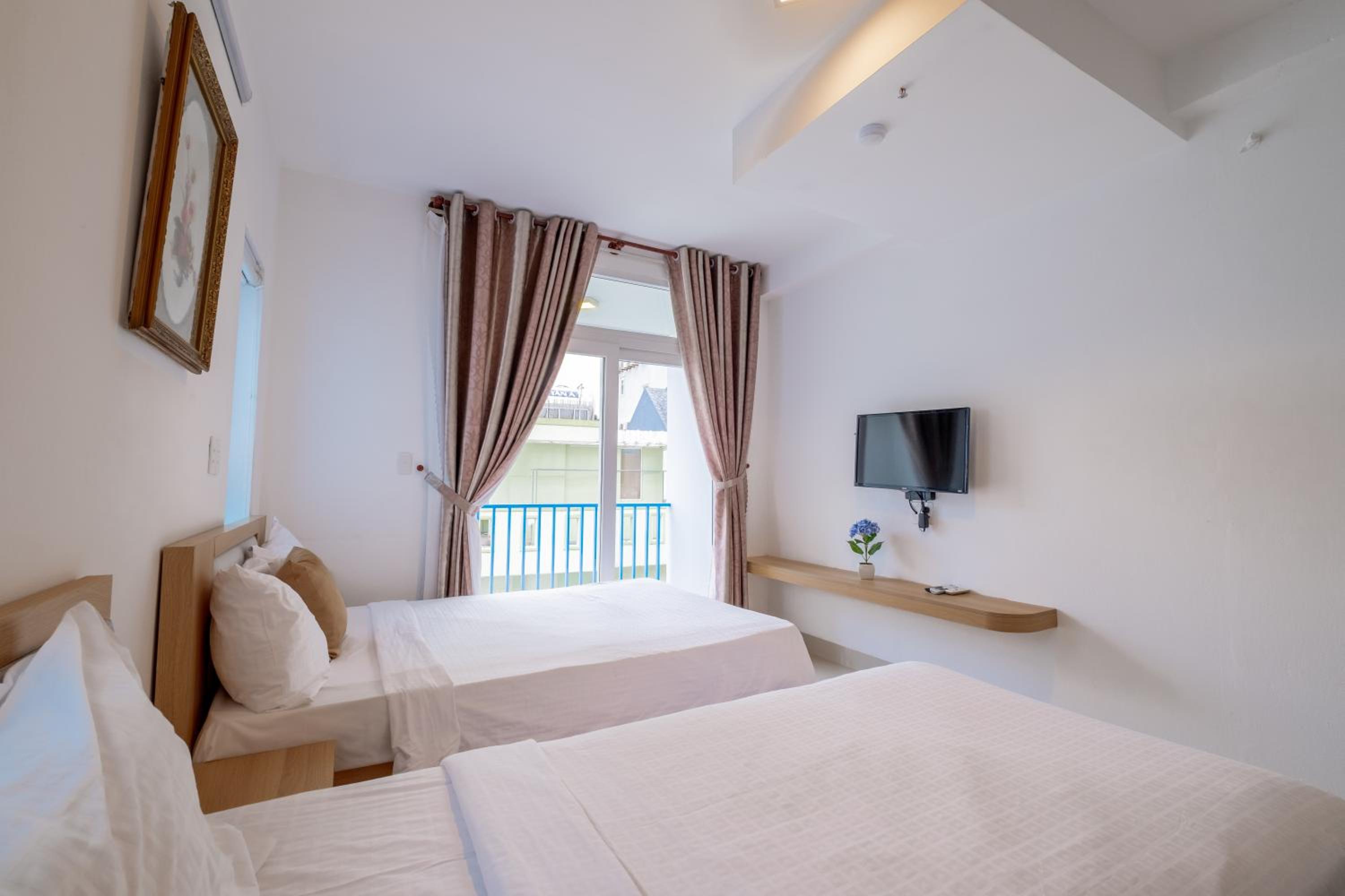 Deluxe Double or Twin Room - Photo 3