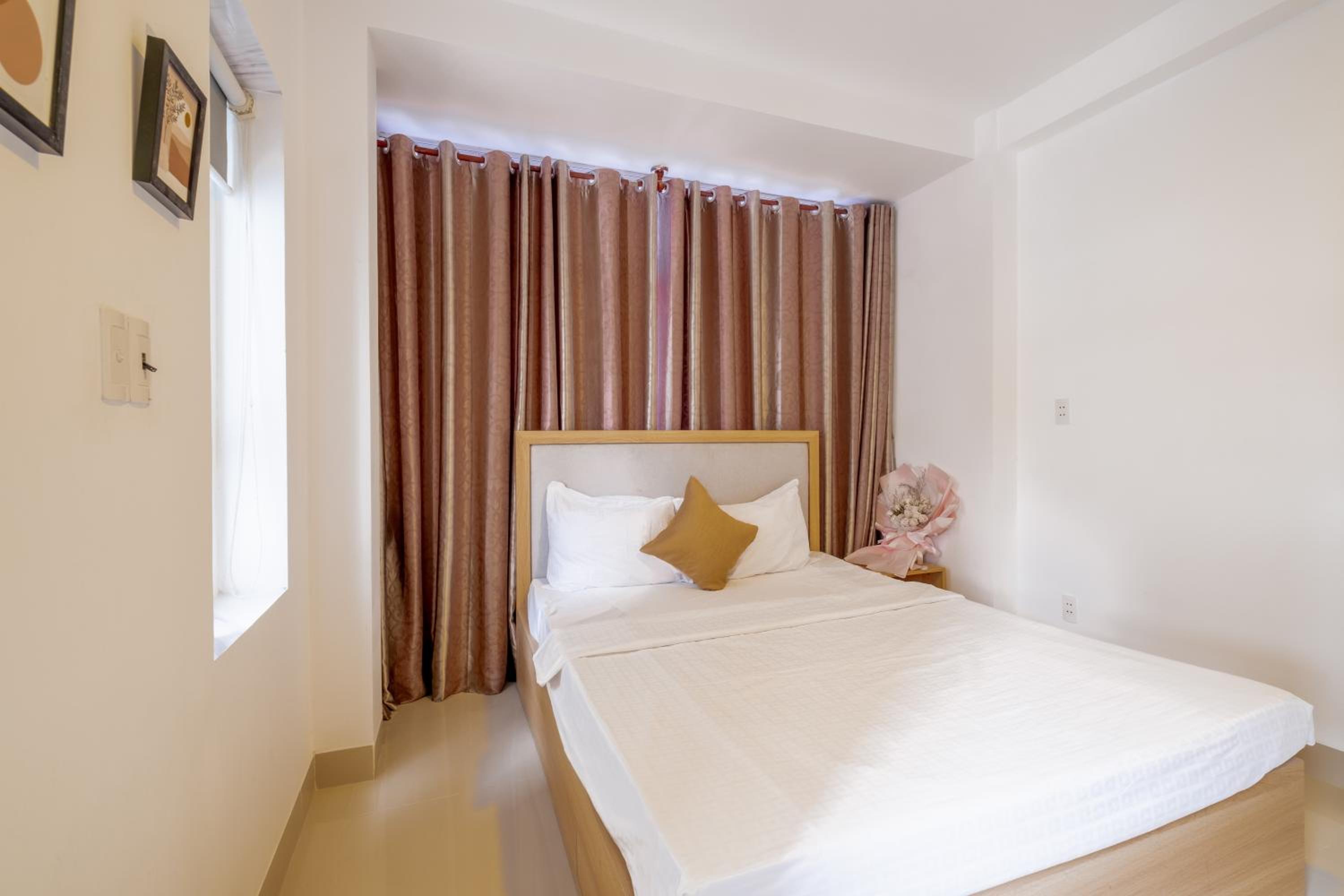 Deluxe Double or Twin Room - Photo 10