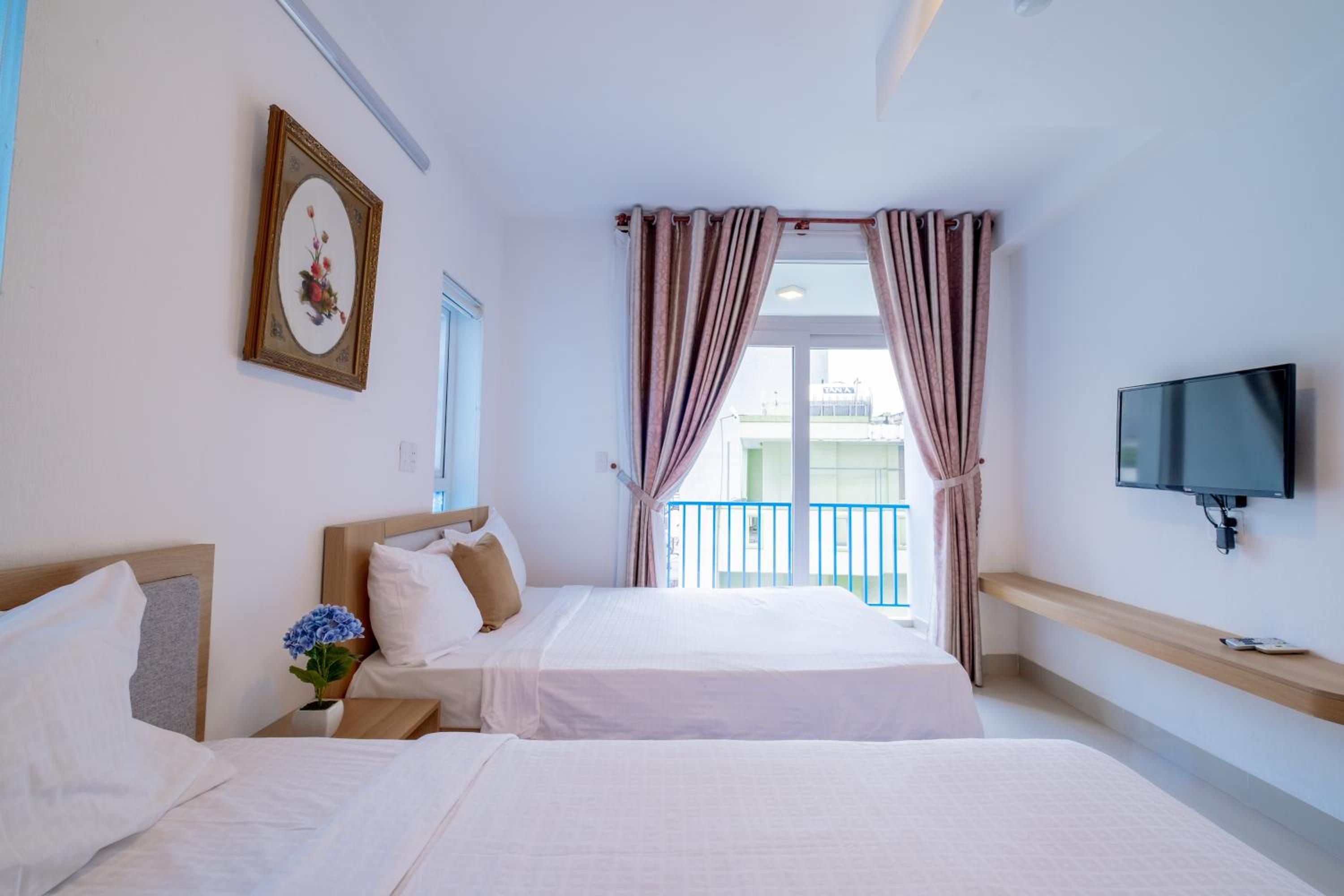 Deluxe Double or Twin Room - Photo 2