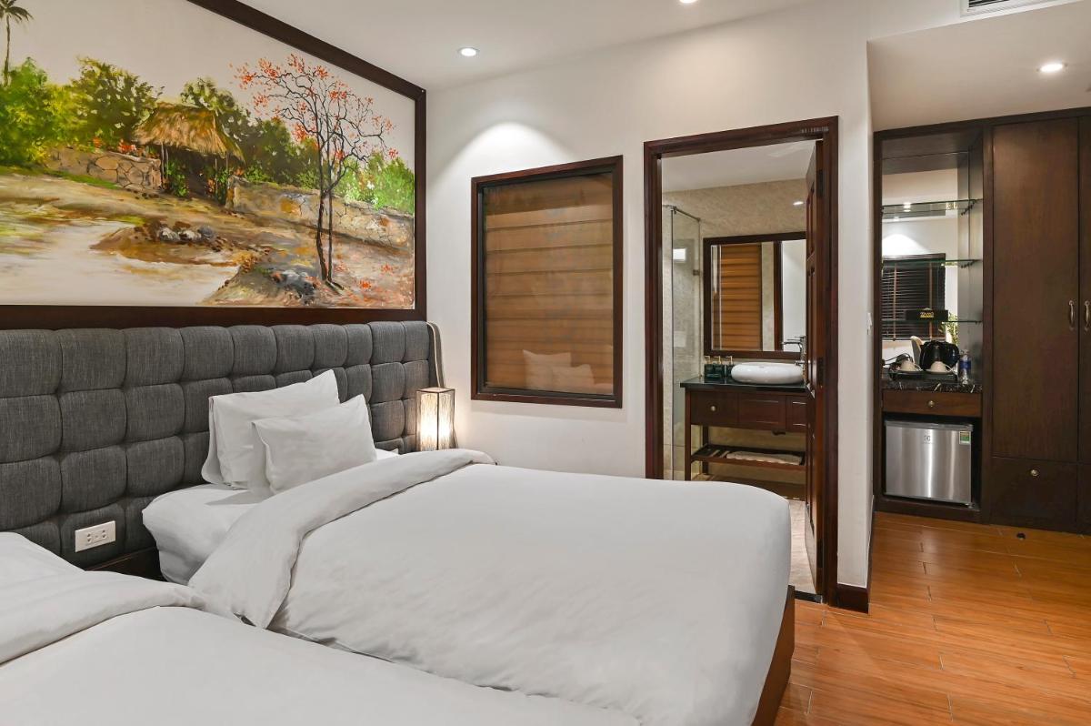 Standard Twin Room