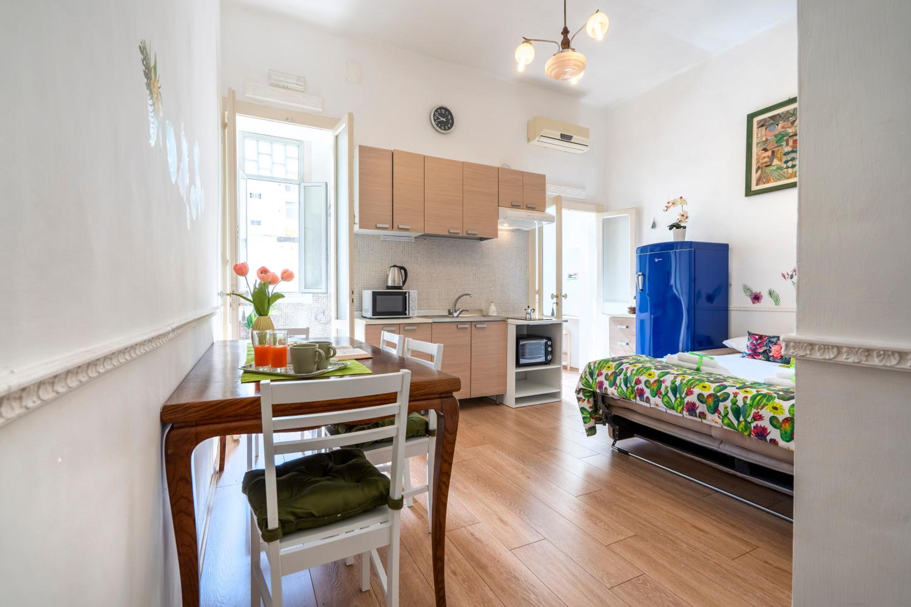 One-Bedroom Apartment
