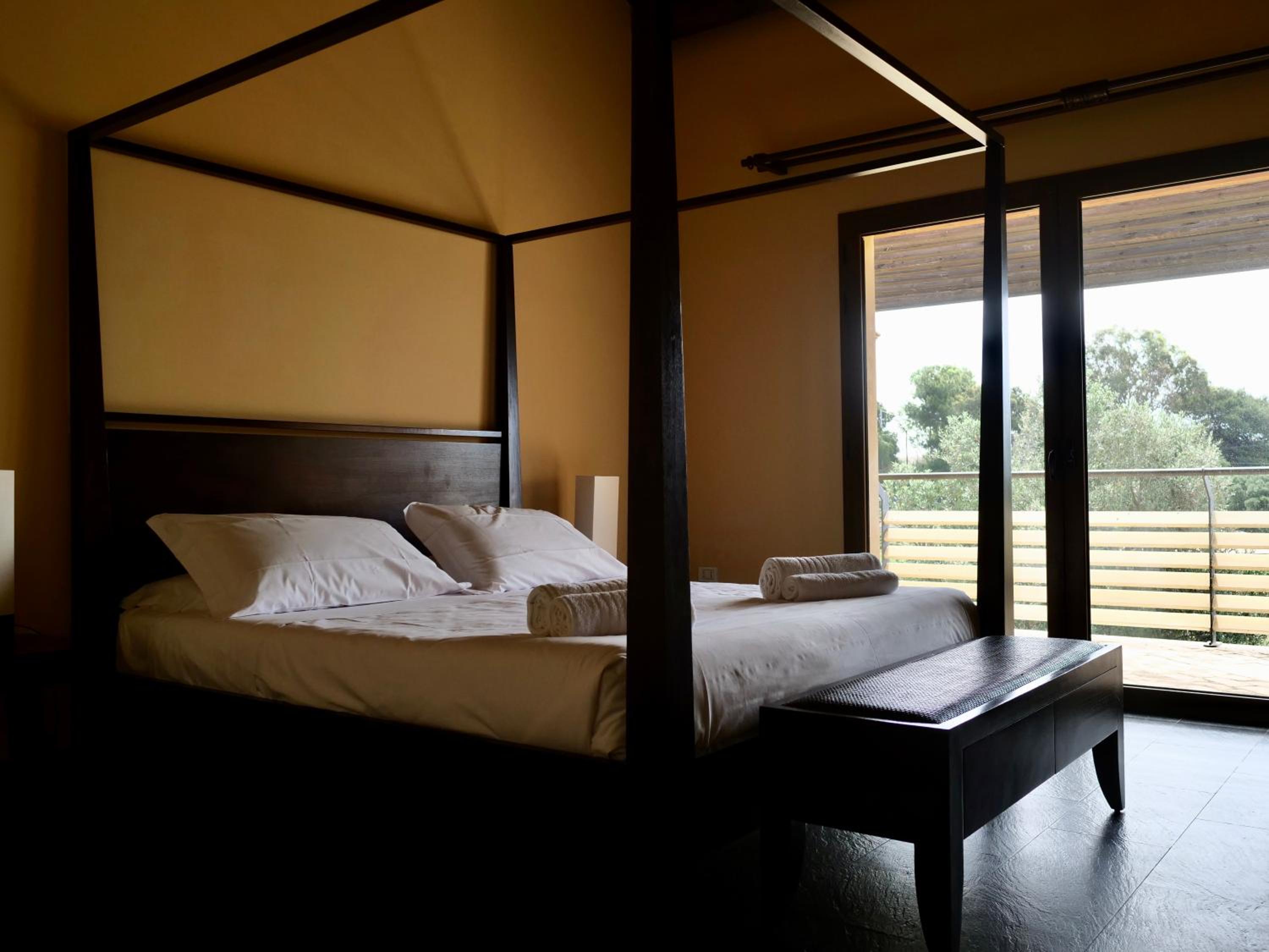 Standard Club House - Photo 2