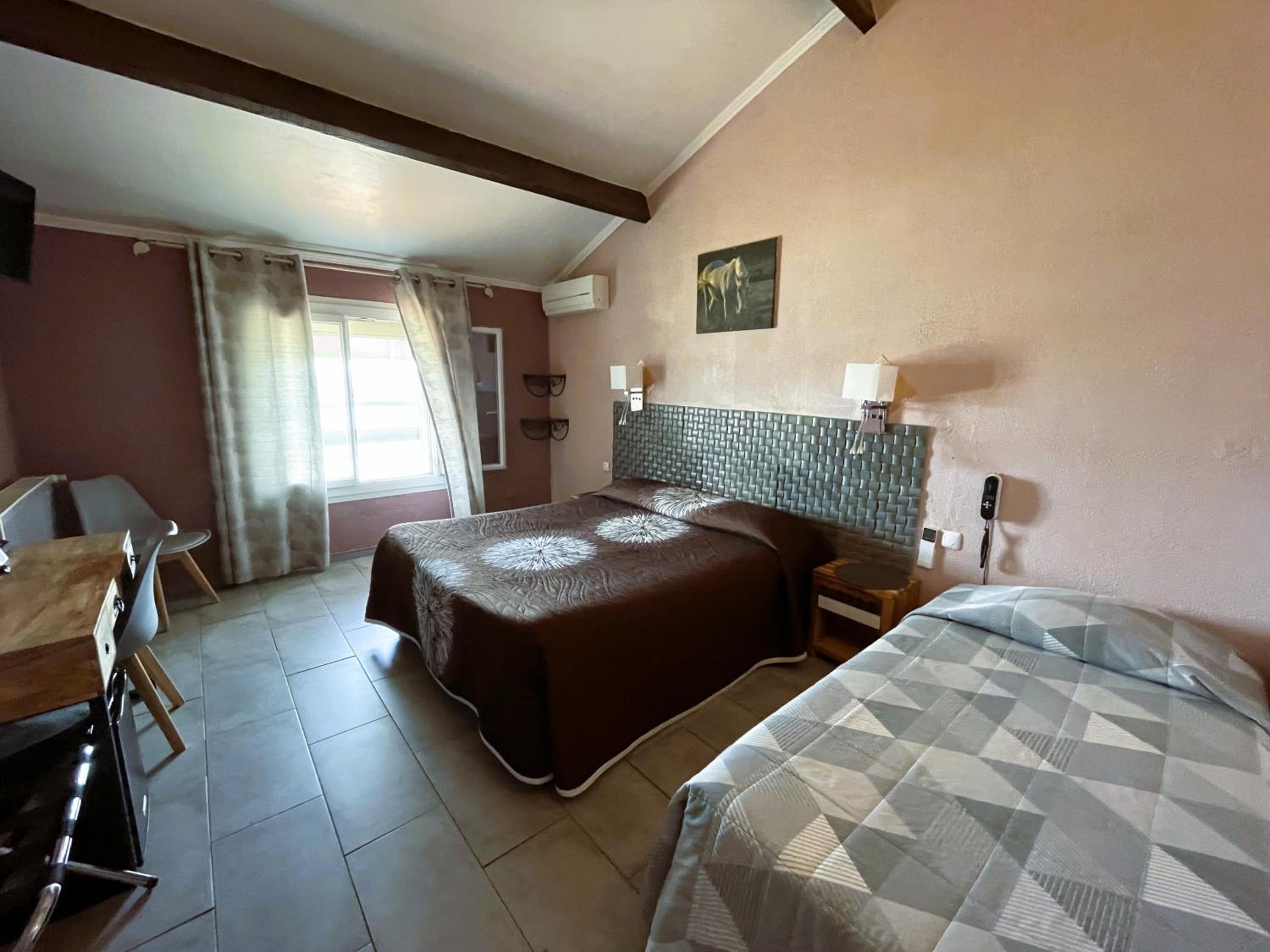 Superior Triple Room with bathroom and Sea View
