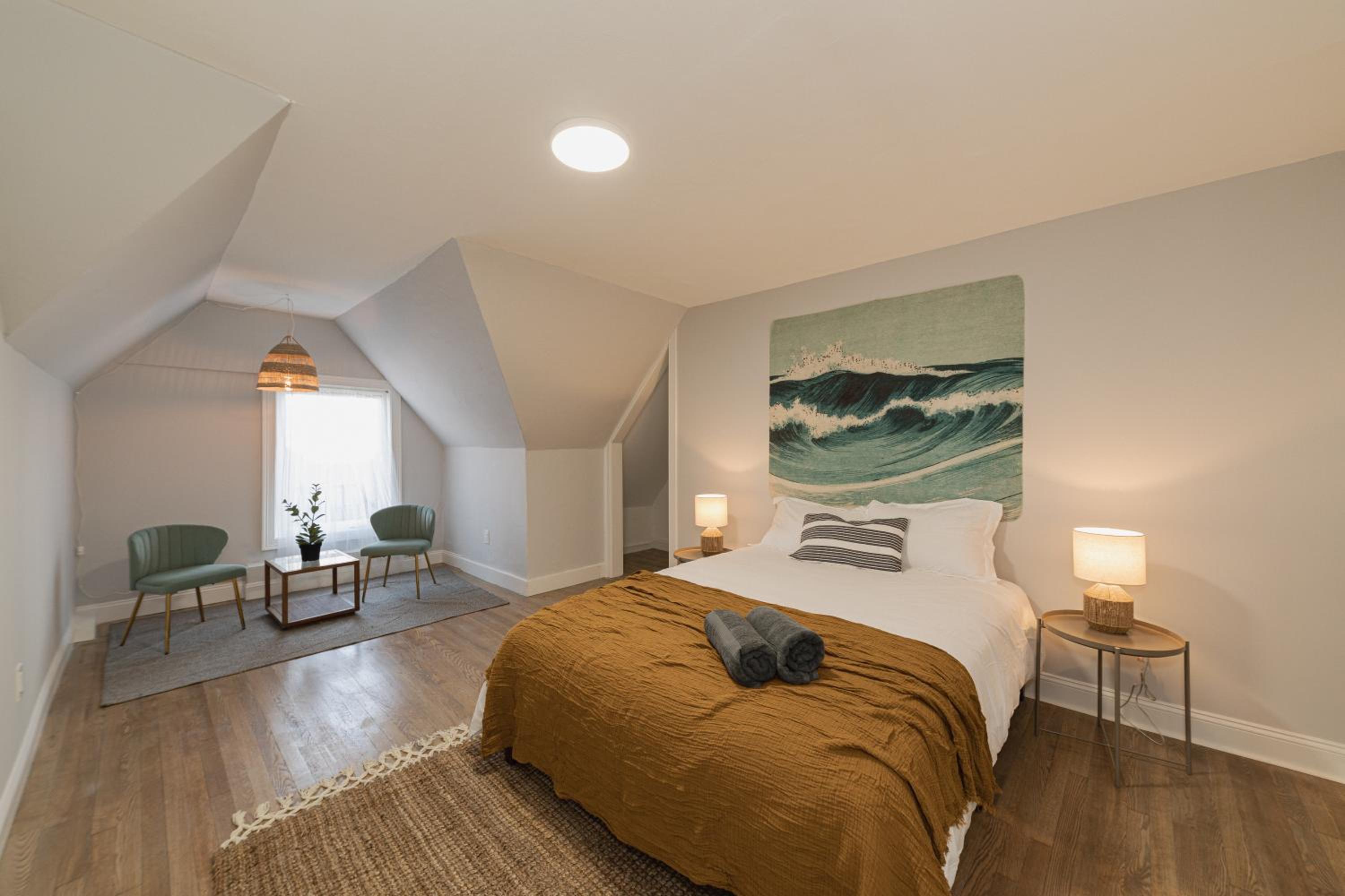 Three-Bedroom Apartment photo 1