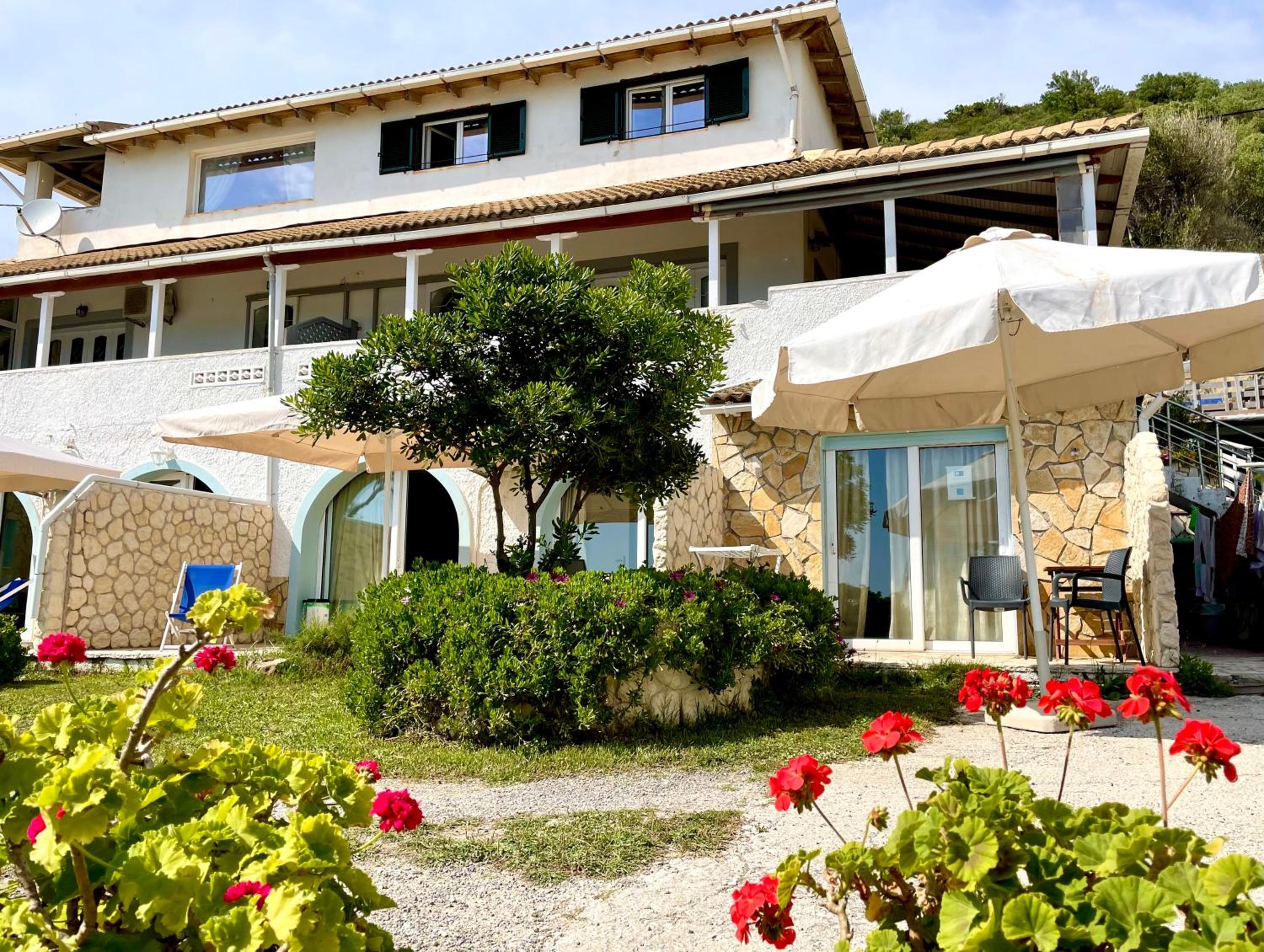 Studio Apartment with Sea View photo 3