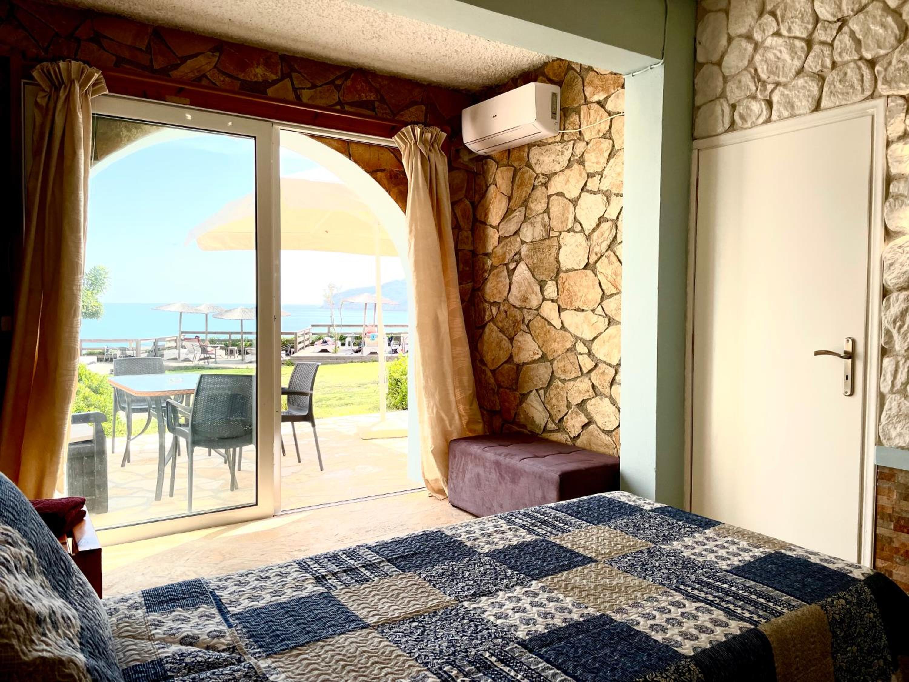 Studio Apartment with Sea View photo 1