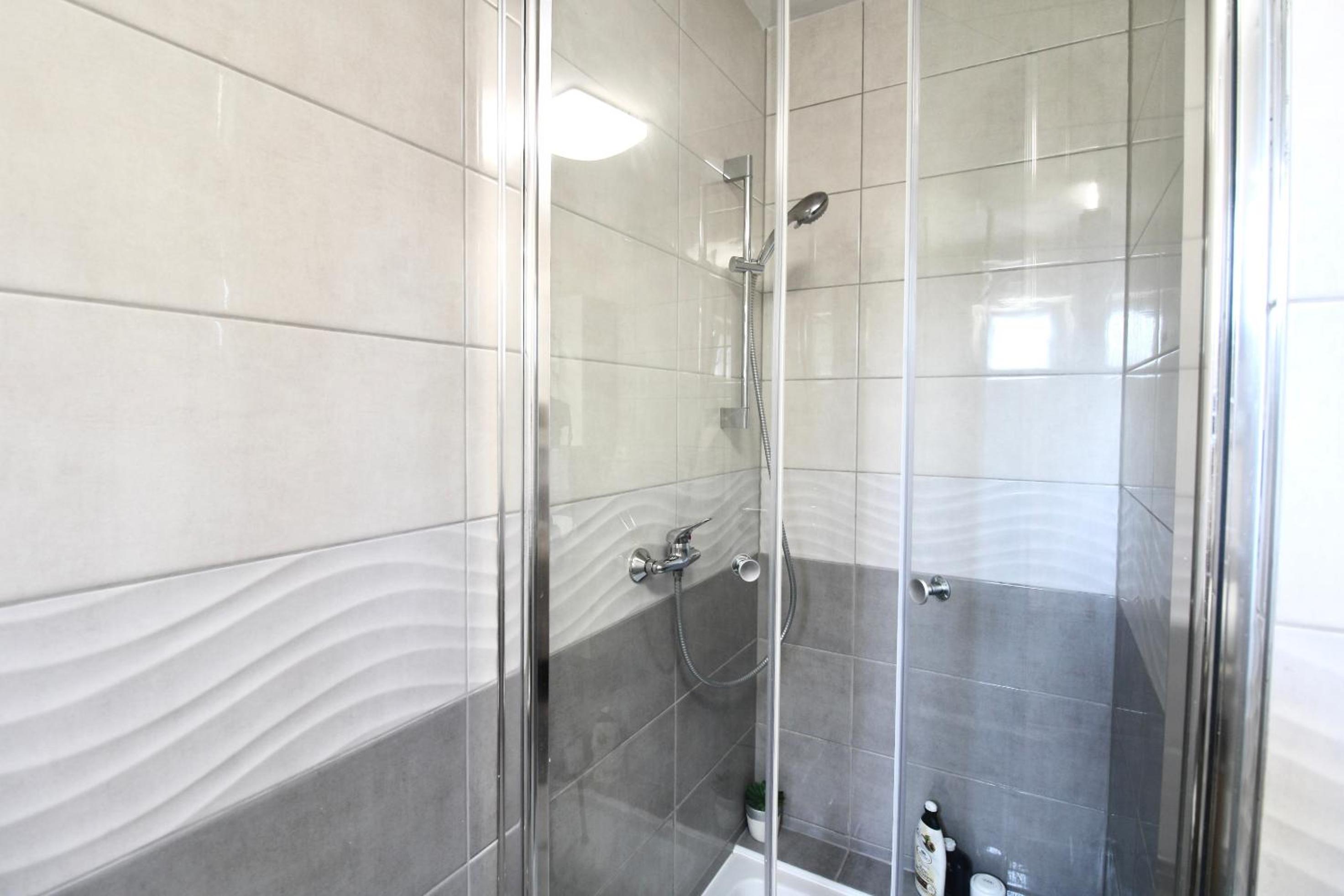 Apartment - Photo 35