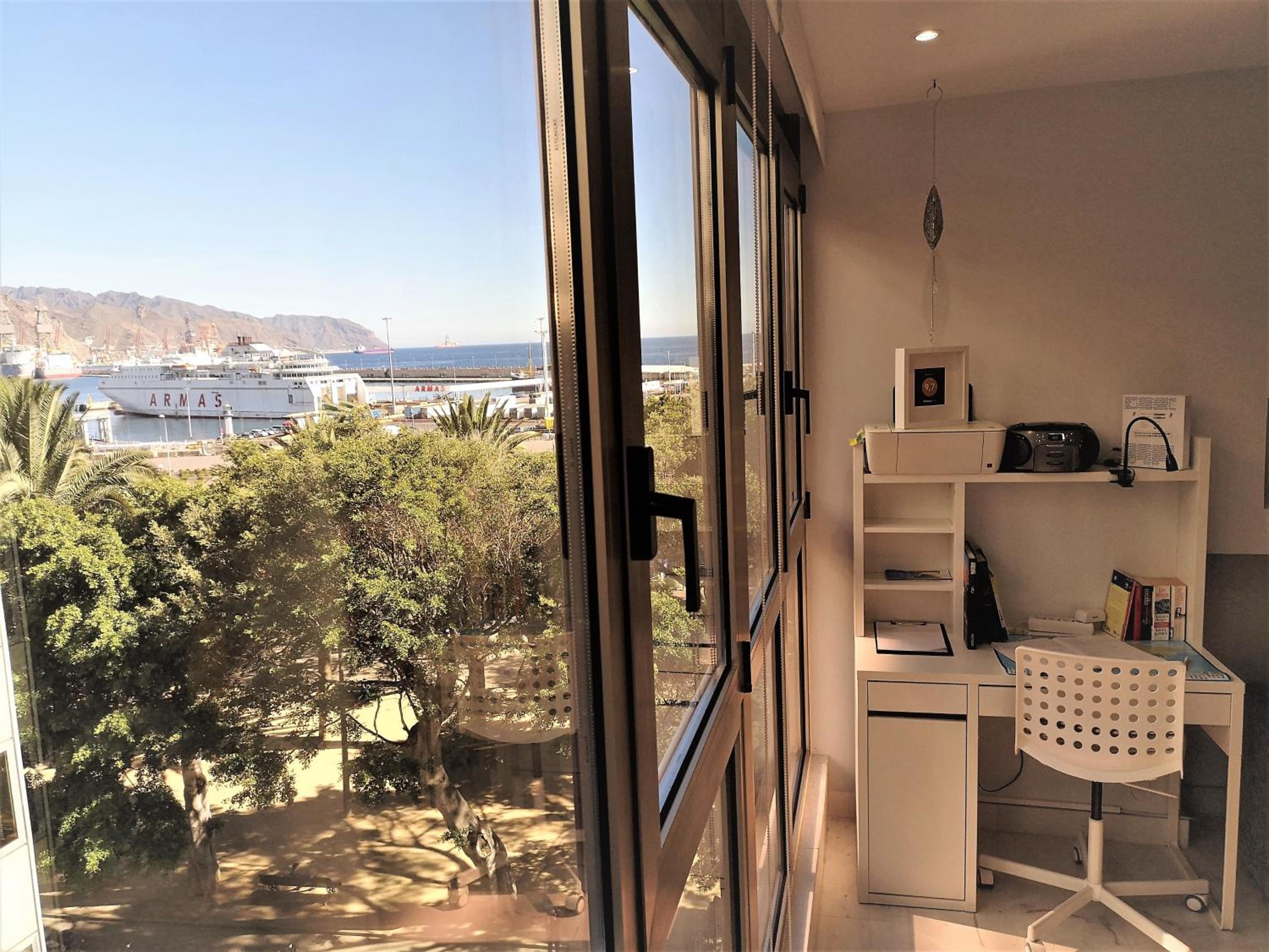 Apartment with Sea View - Photo 33