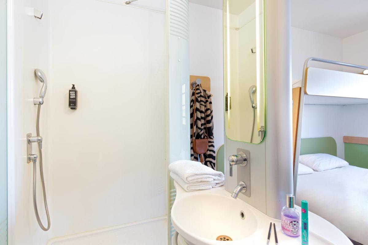 Double Room - Photo 6