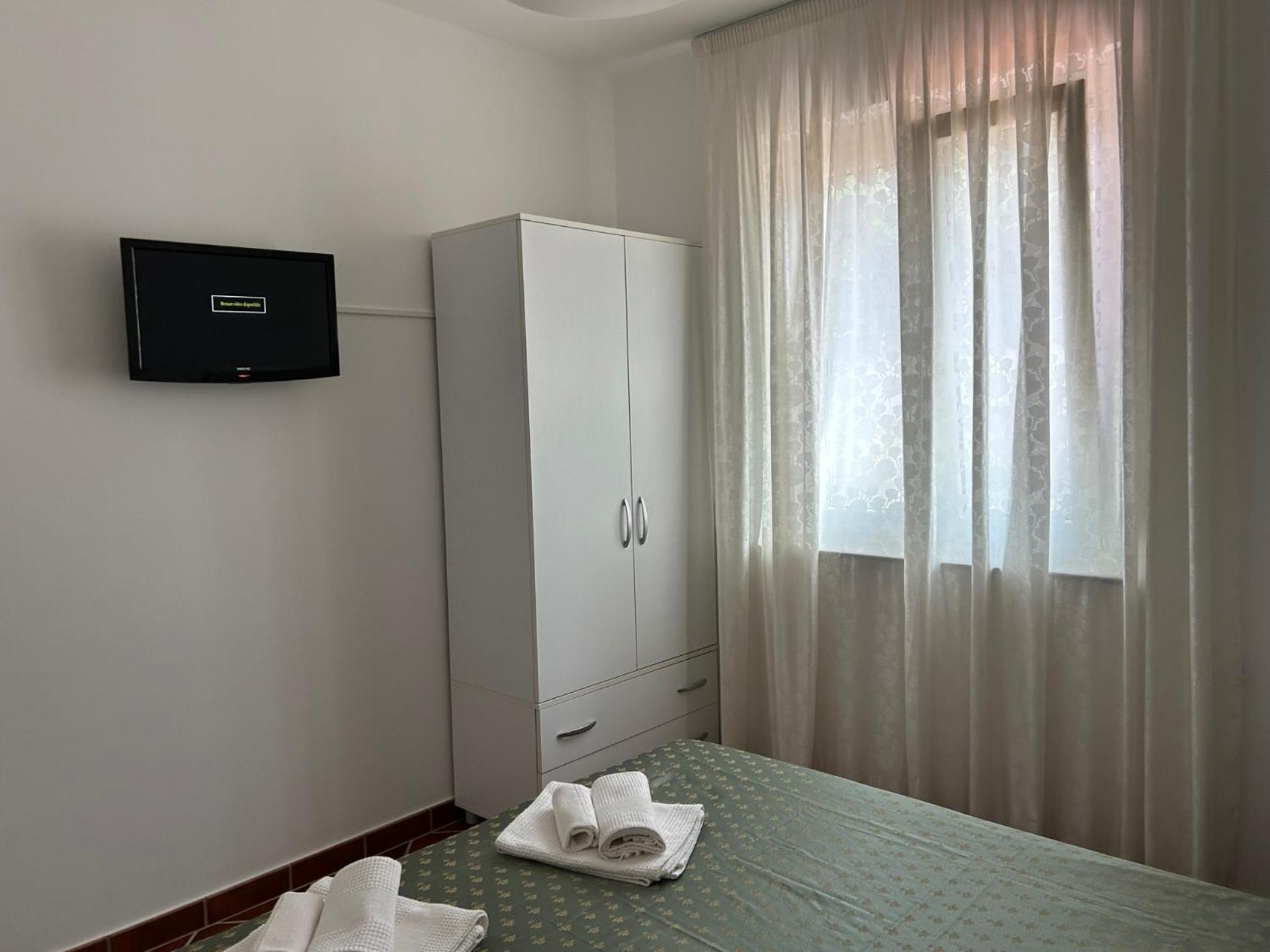 Double or Twin Room photo 1