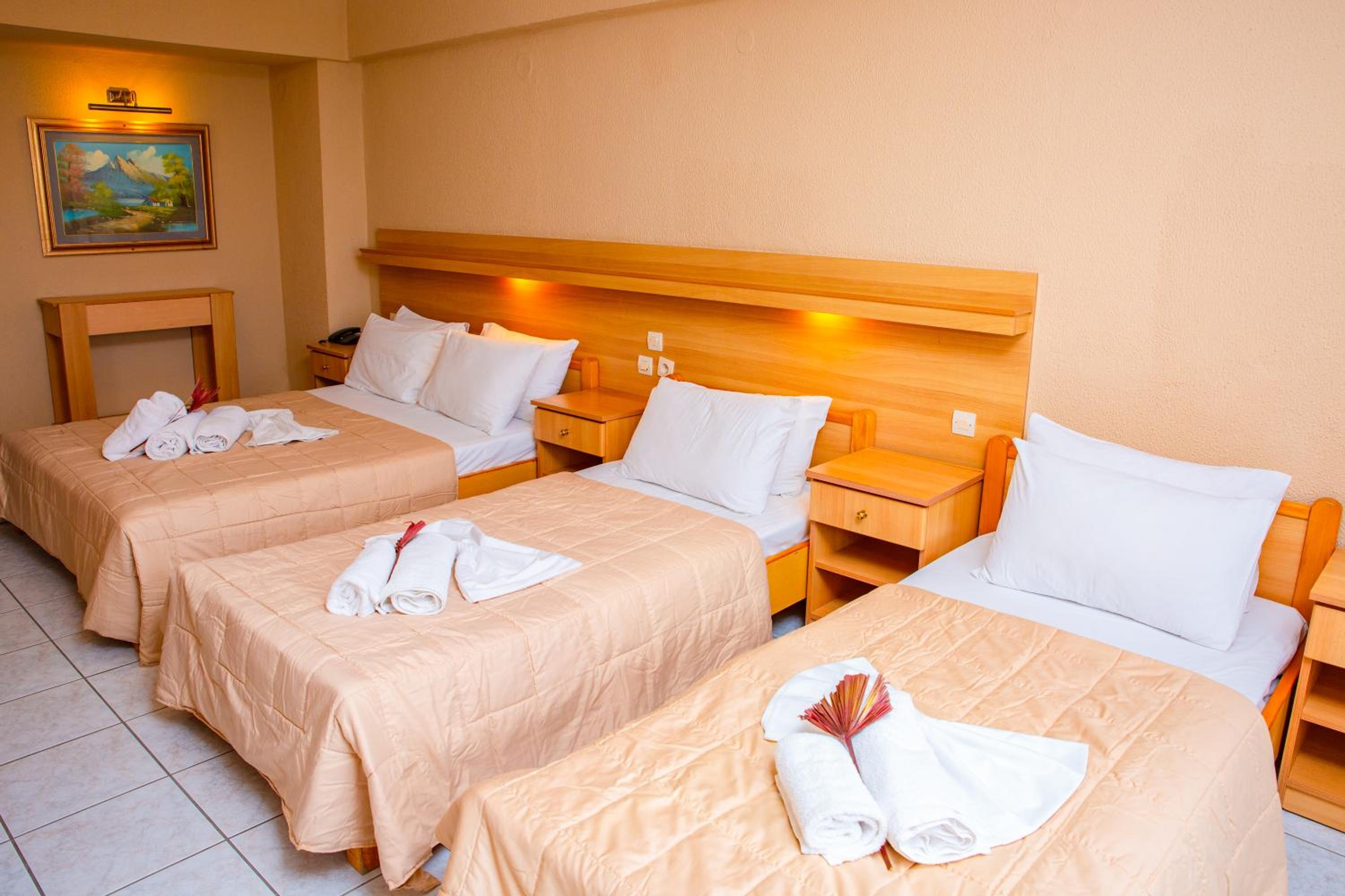 Quadruple Room with Sea View photo 2