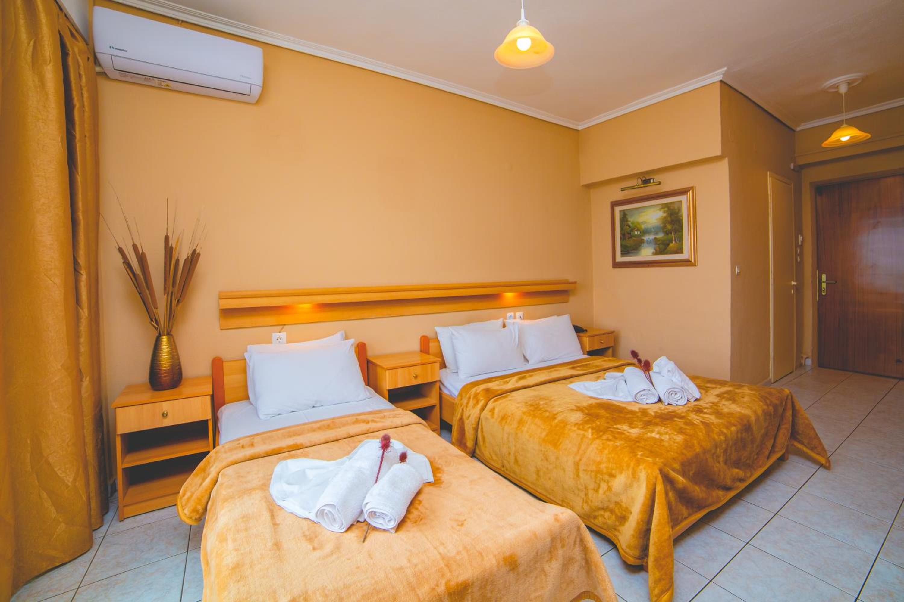 Triple Room with Balcony photo 1