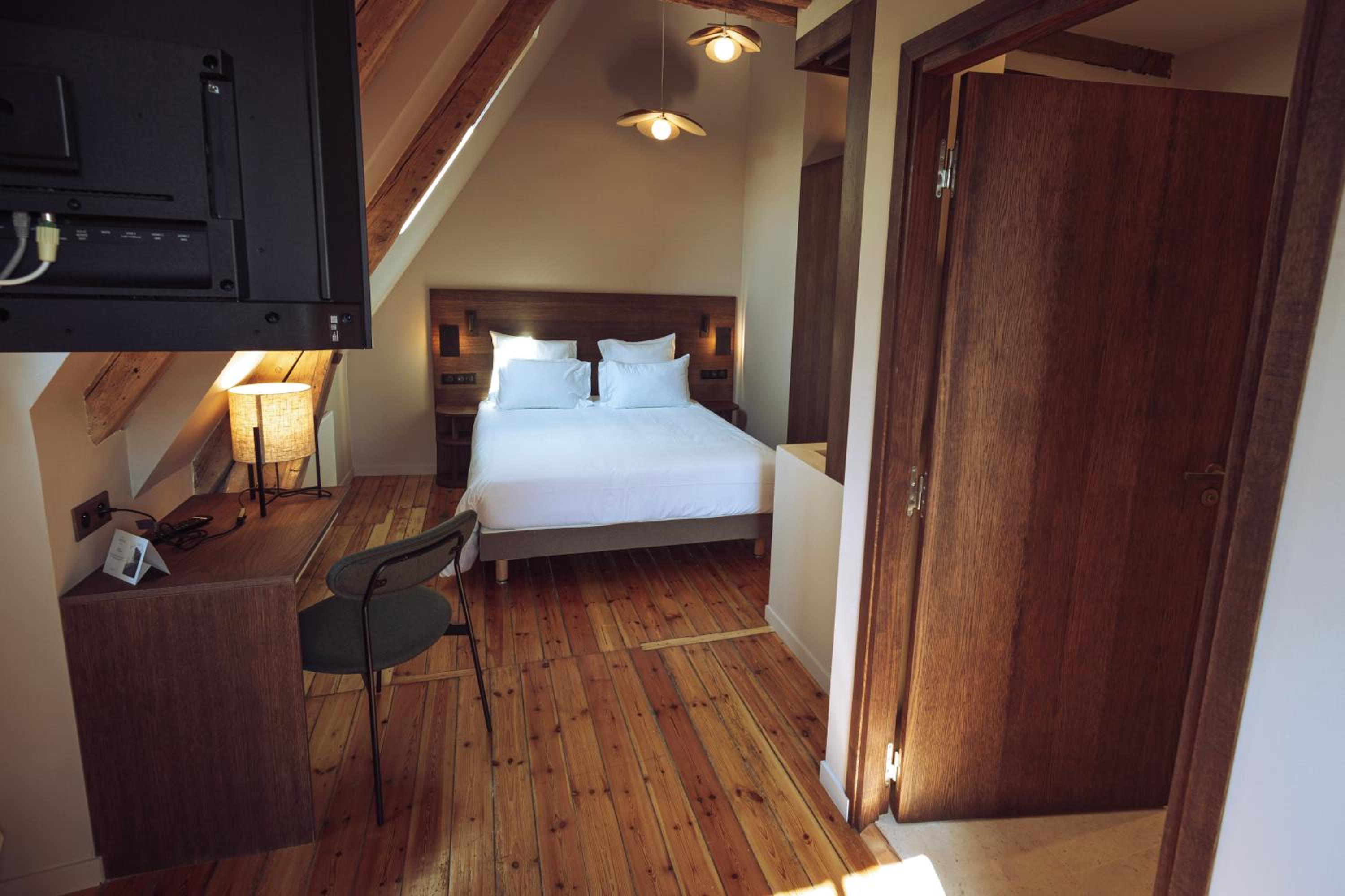 Deluxe Double Room - Photo 6