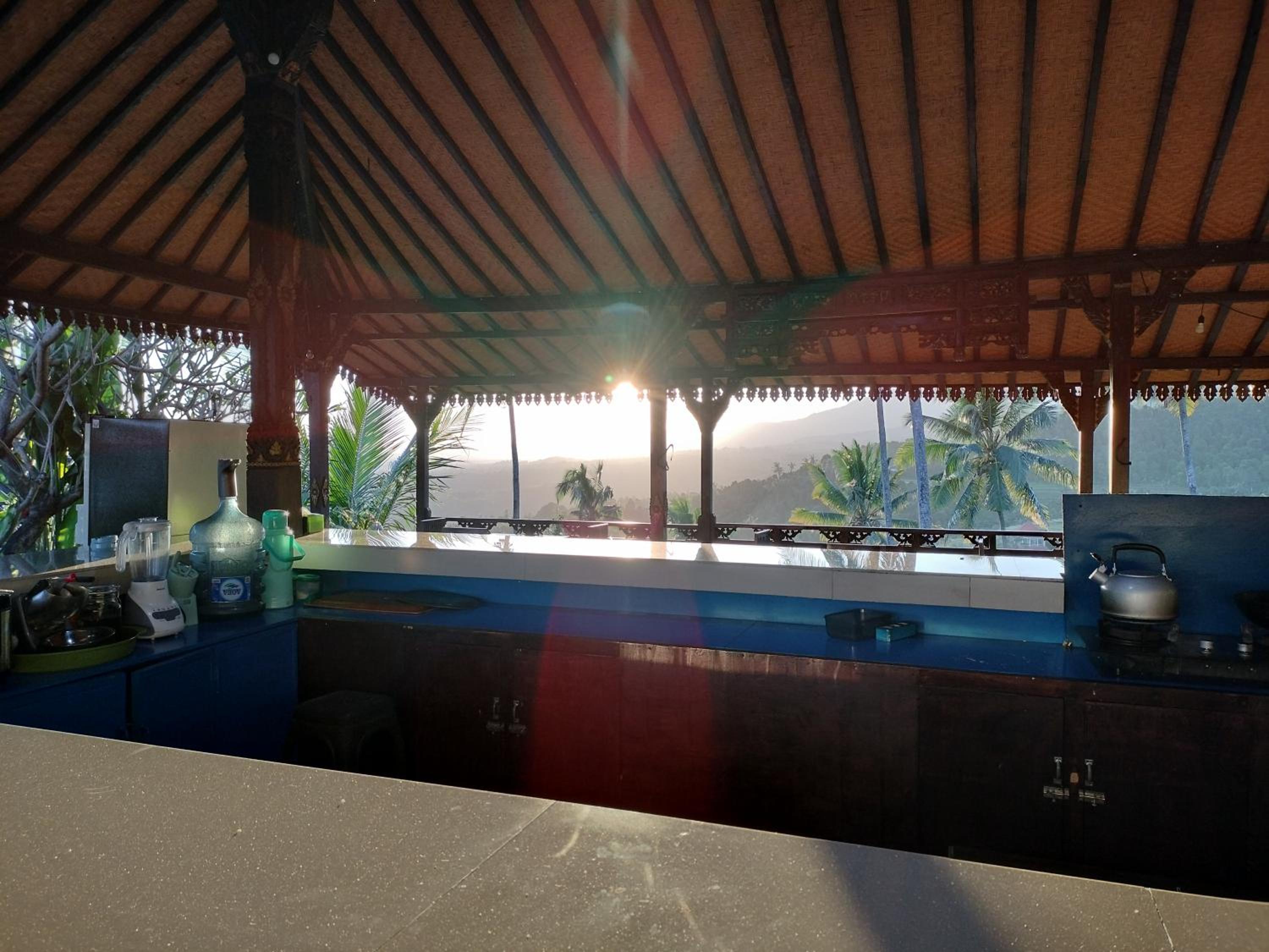 Double Room with Balcony - Photo 11