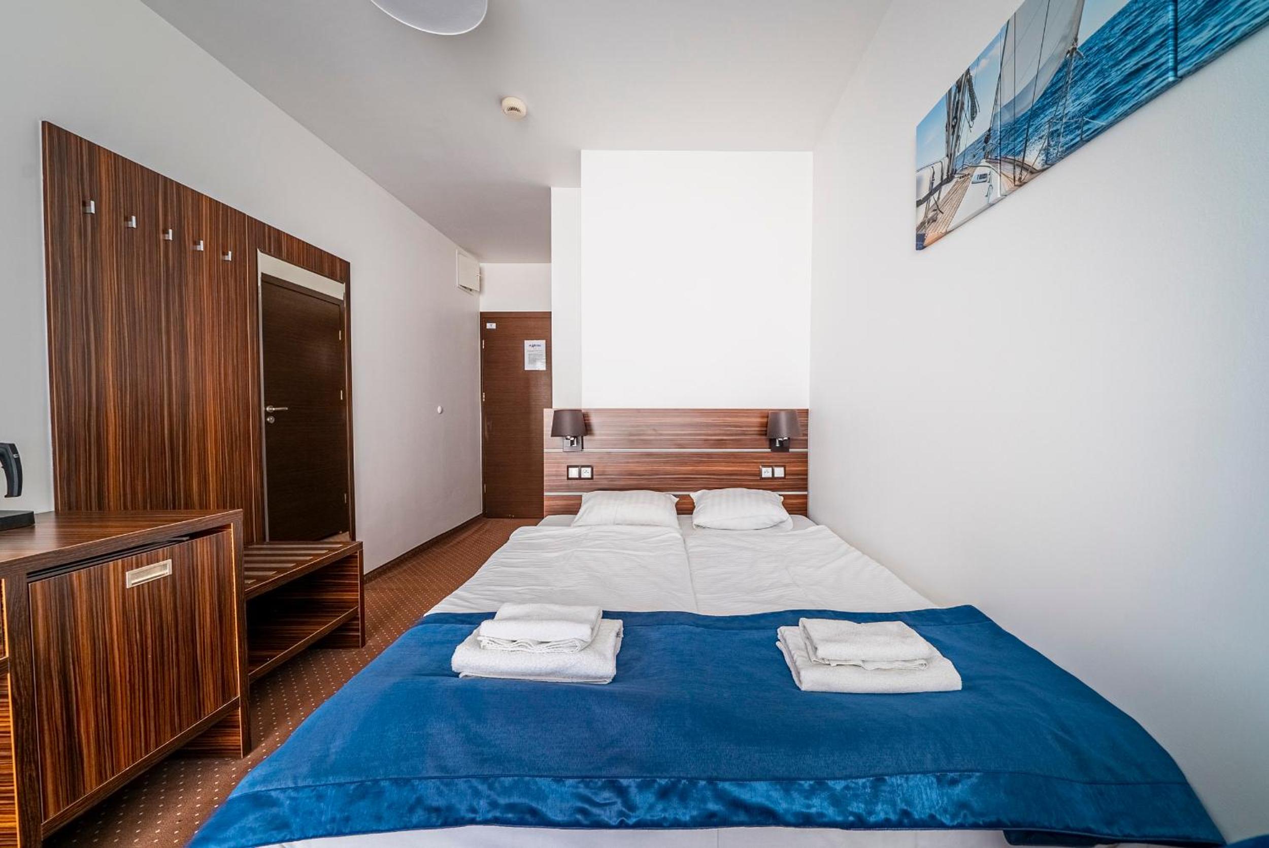 Double Room - Photo 2