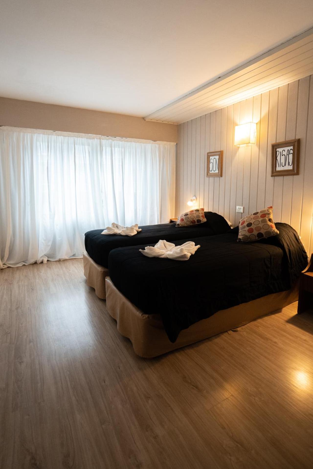 Standard Twin Room photo 3