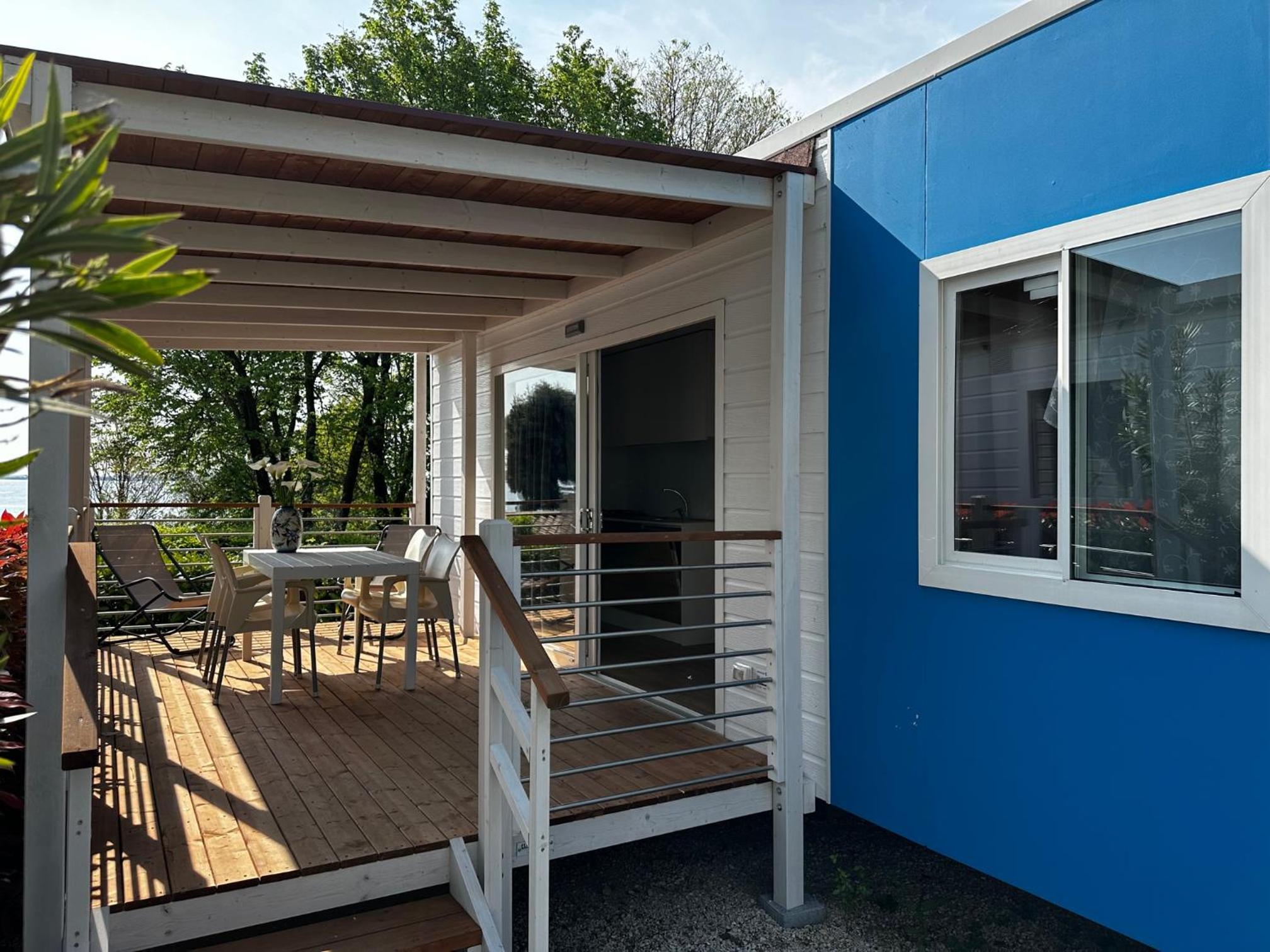 Mobile Home photo 3