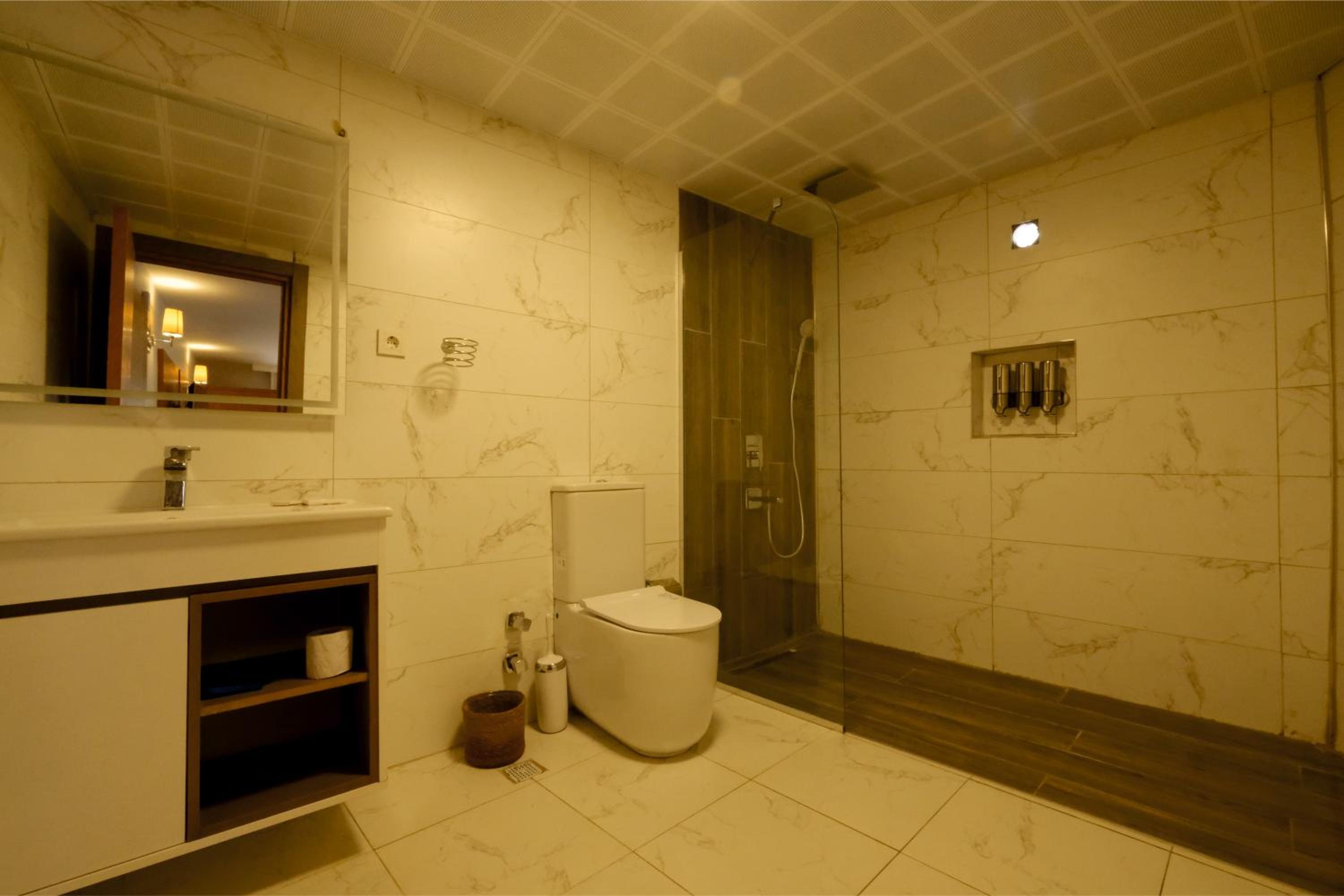 Deluxe Double Room with Castle View - Photo 5