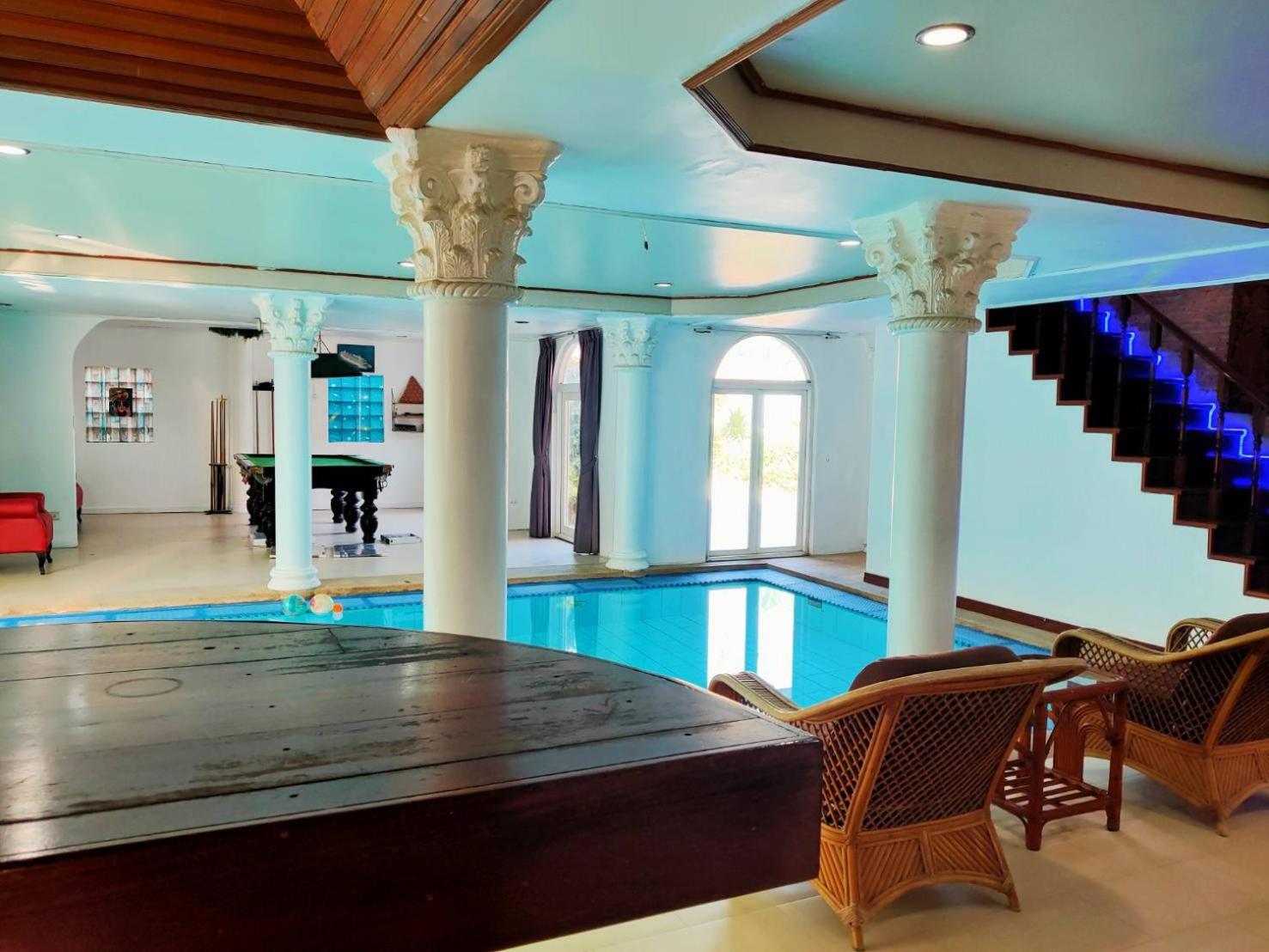 Villa with Private Pool - Photo 59