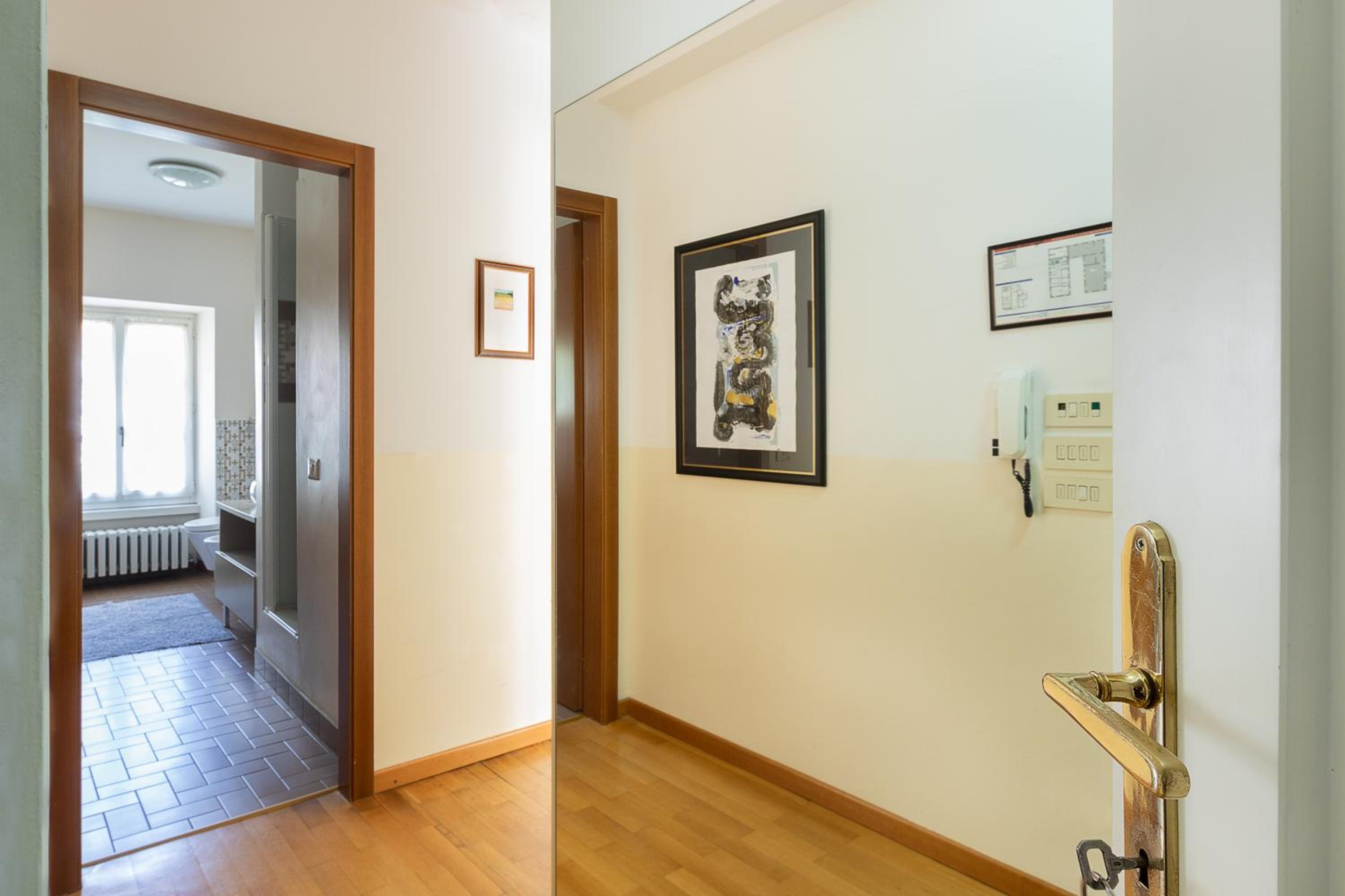 Three-Bedroom Apartment photo 3