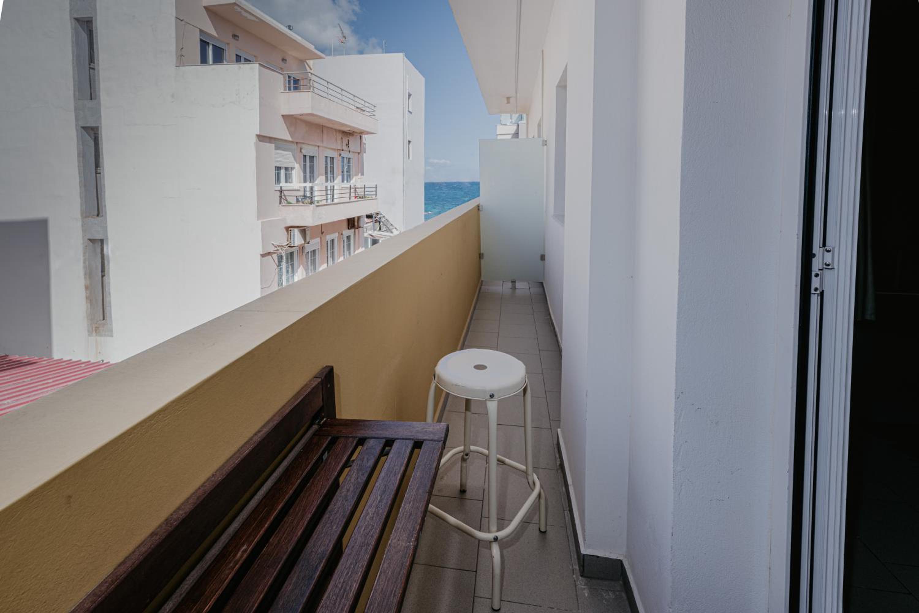 Superior Studio with Partial Sea View - Photo 5