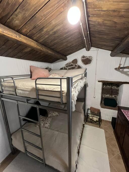 One-Bedroom House photo 1
