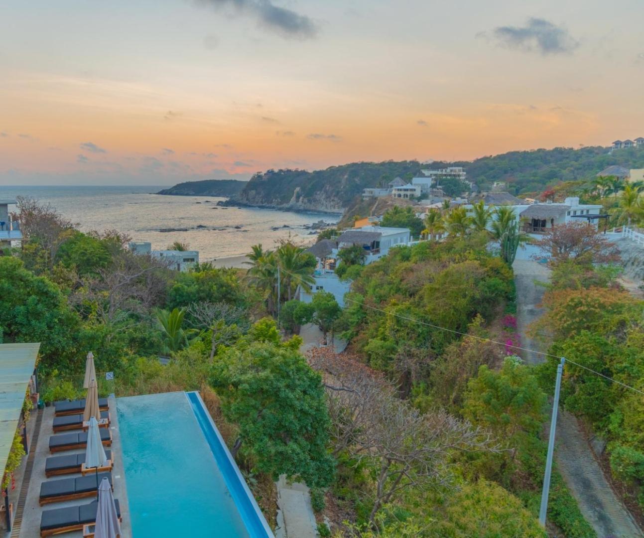 Superior Suite with Sea View - Photo 11
