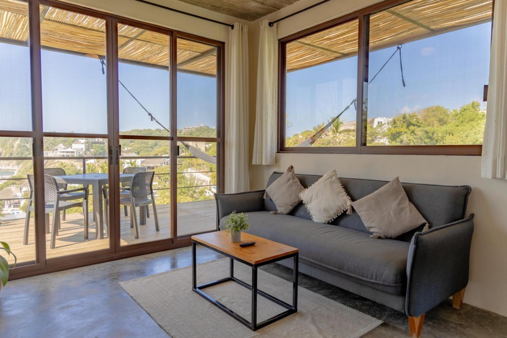 Superior Suite with Sea View - Photo 8