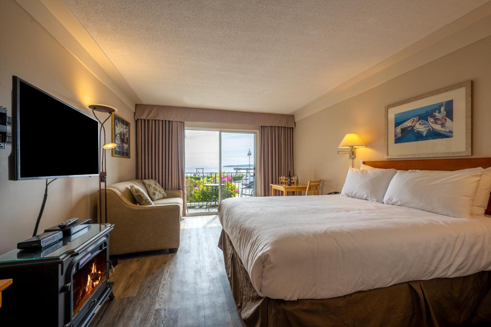 Queen Room with Sea View