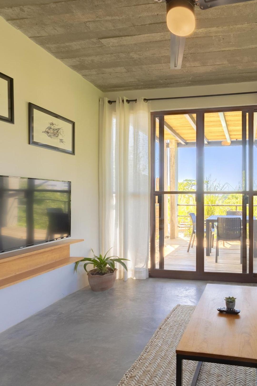Deluxe Suite - Photo 1