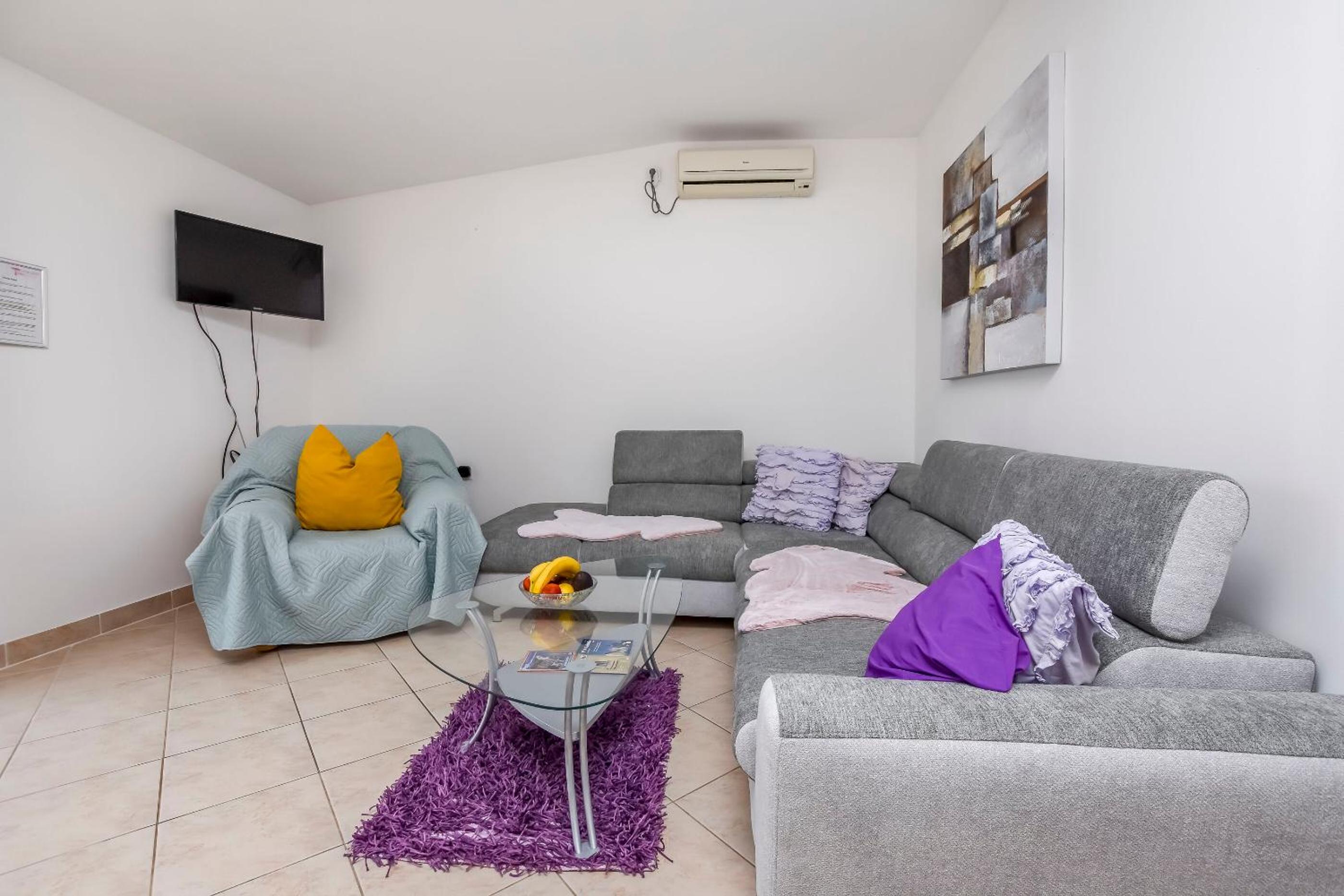 One-Bedroom apartment Standard photo 1